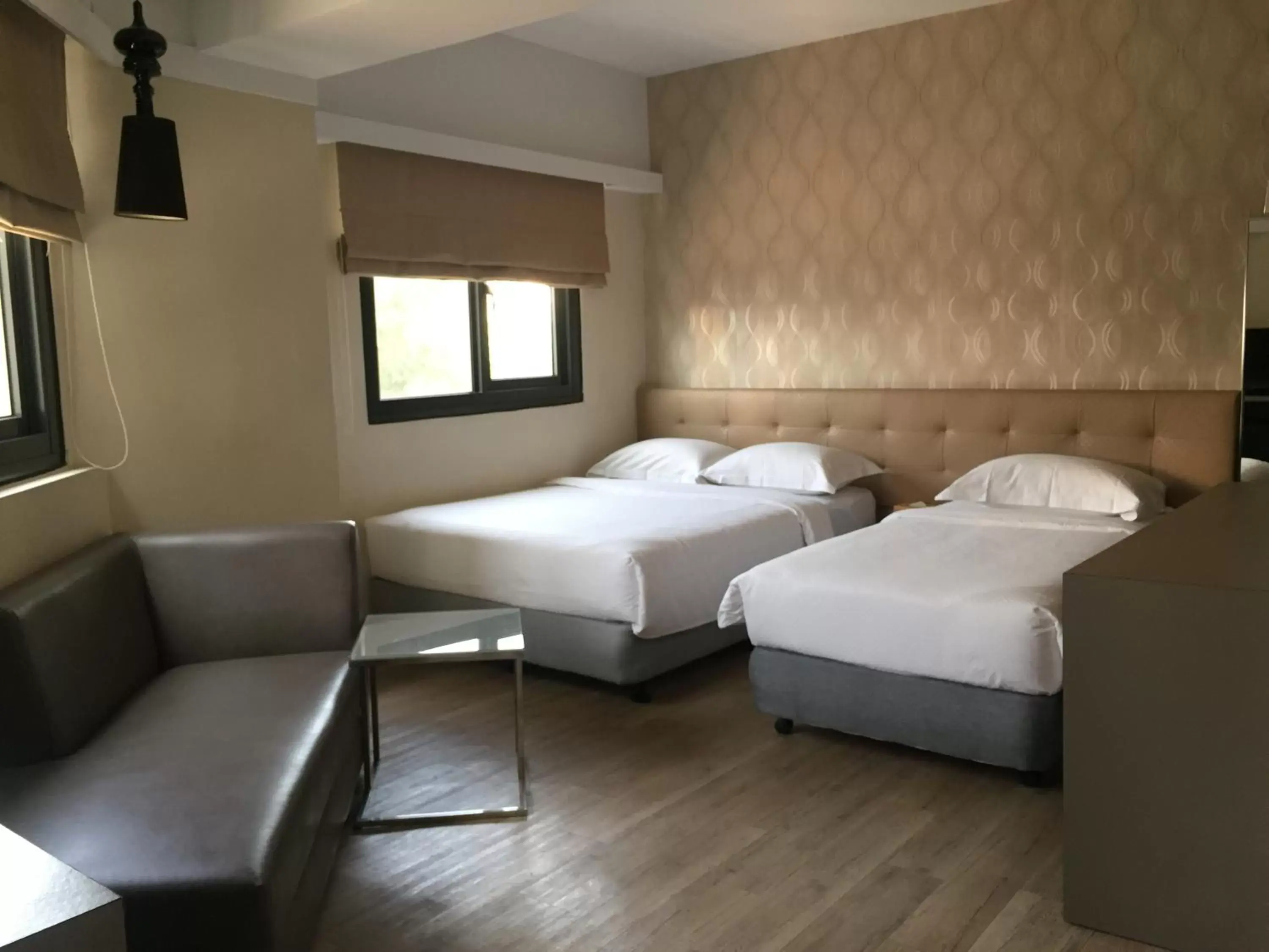 Photo of the whole room, Bed in CHECK inn Express Kaohsiung Love River