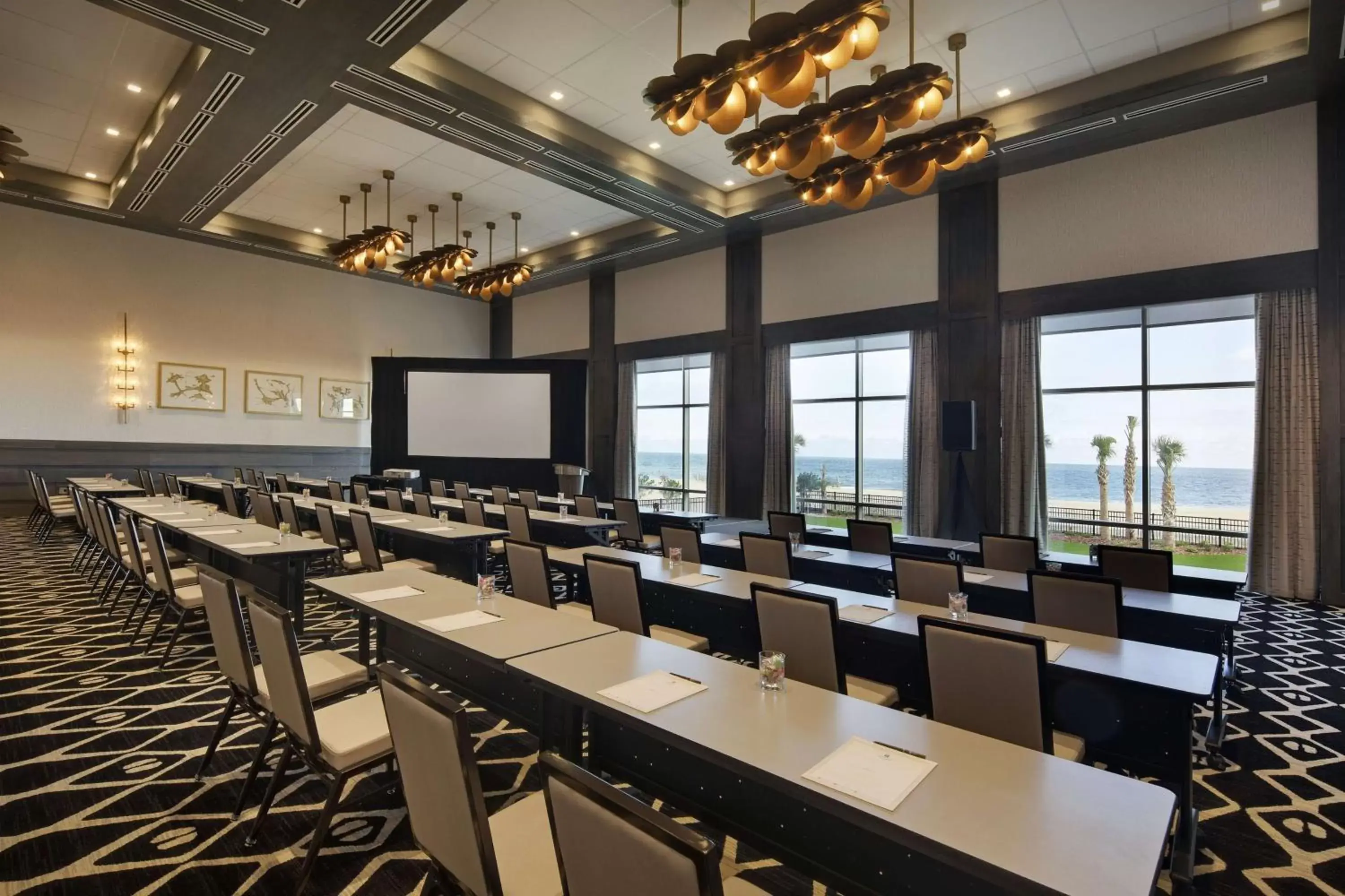 Meeting/conference room in Embassy Suites St Augustine Beach Oceanfront Resort