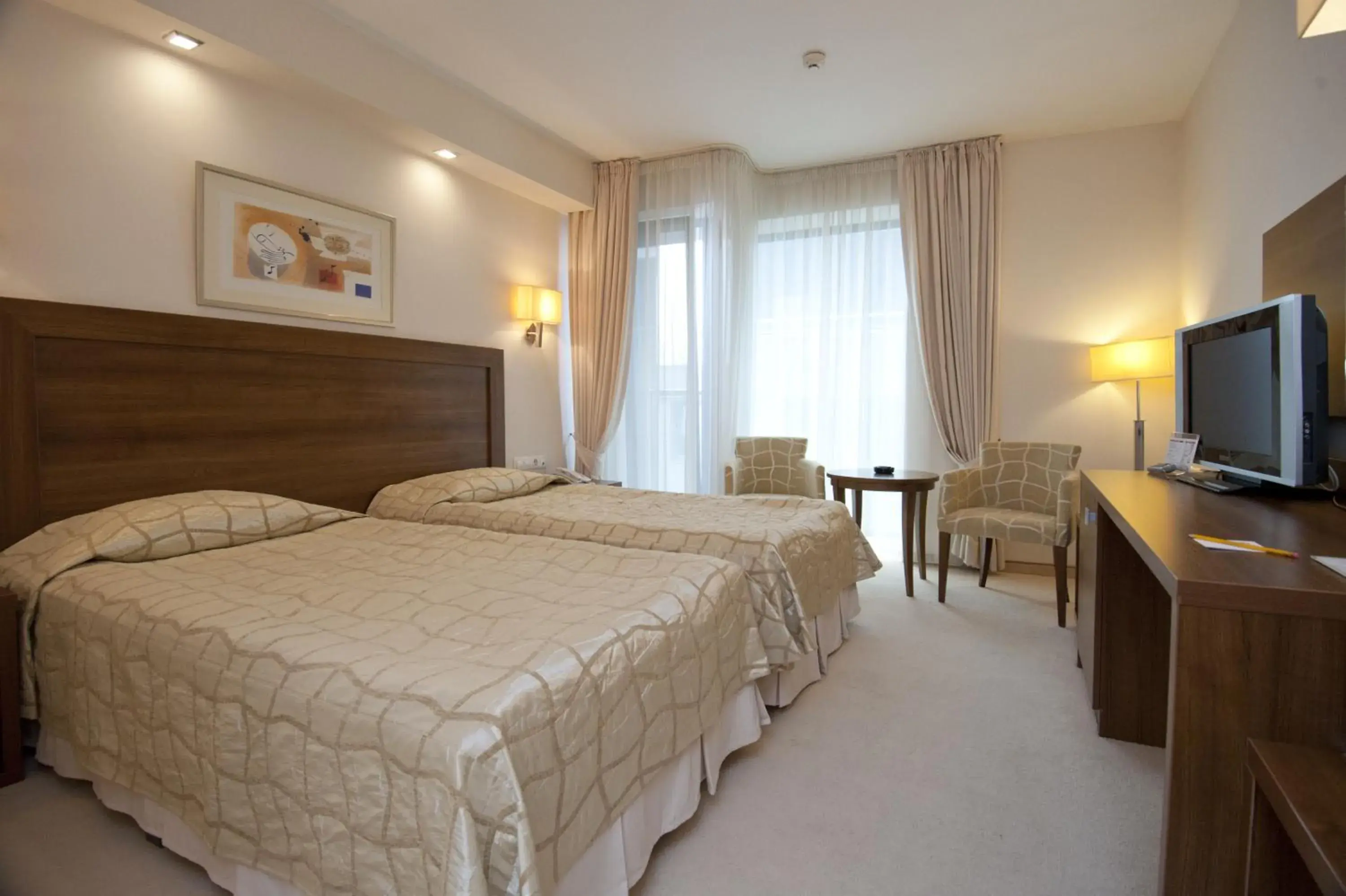 Bedroom, Bed in Hotel Burgas