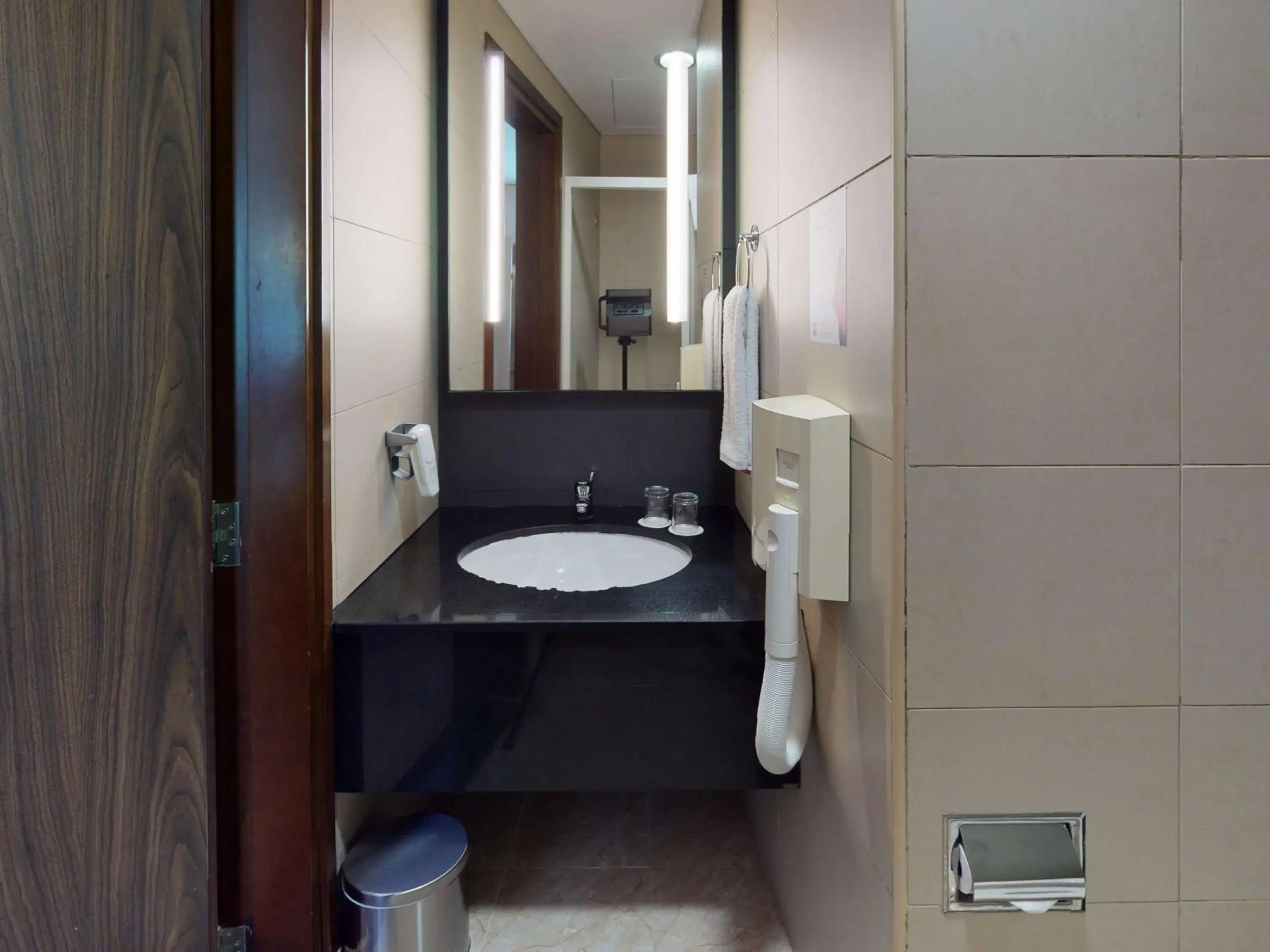Photo of the whole room, Bathroom in Ibis Al Barsha