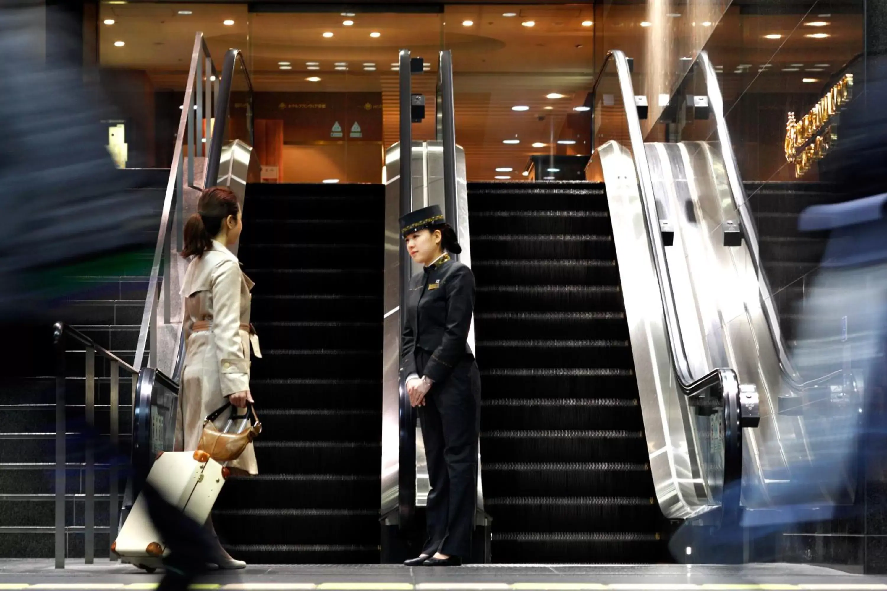 People in Hotel Granvia Kyoto