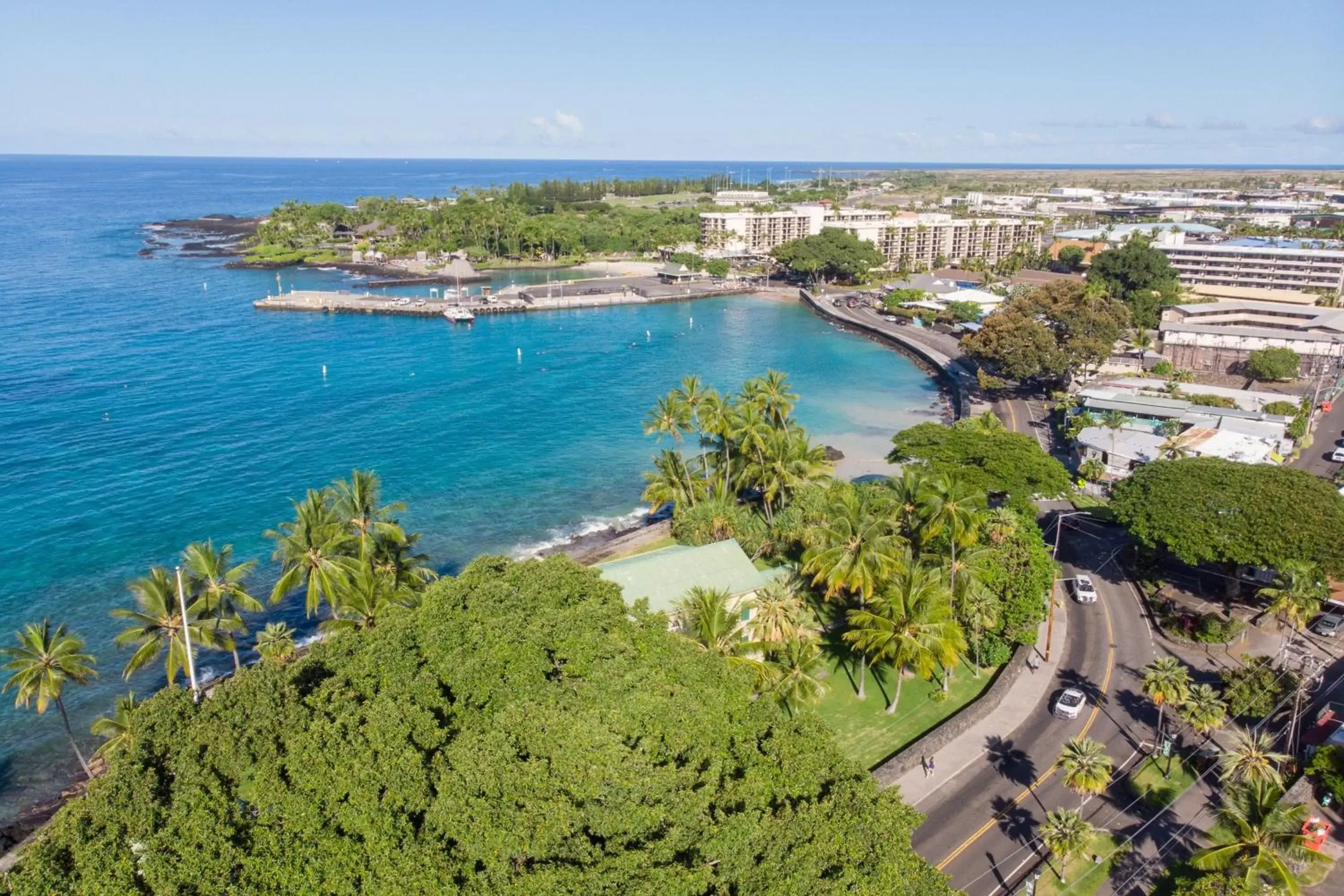 Property building, Bird's-eye View in Courtyard by Marriott King Kamehameha's Kona Beach Hotel