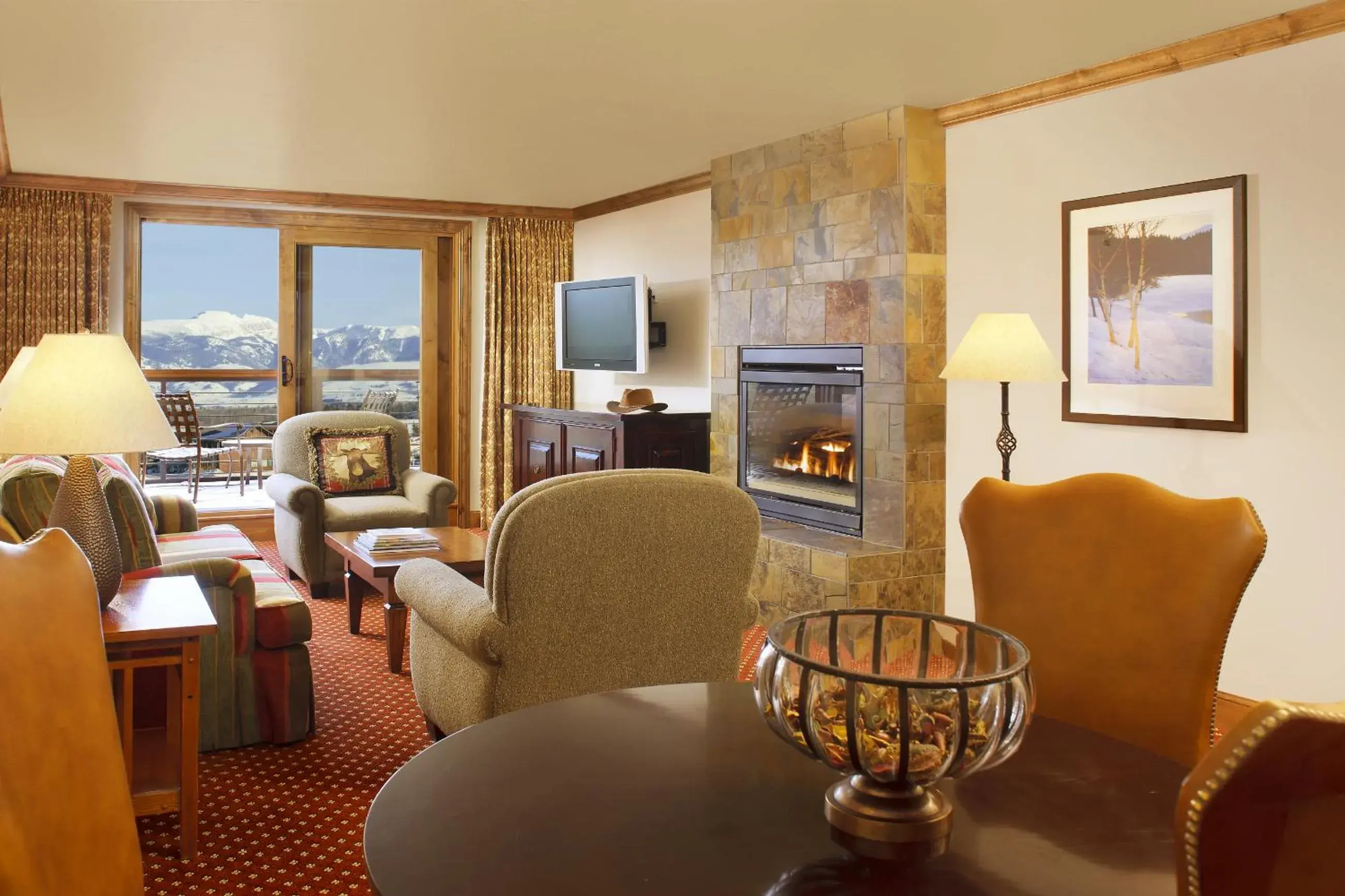 TV and multimedia, Seating Area in Snake River Lodge And Spa
