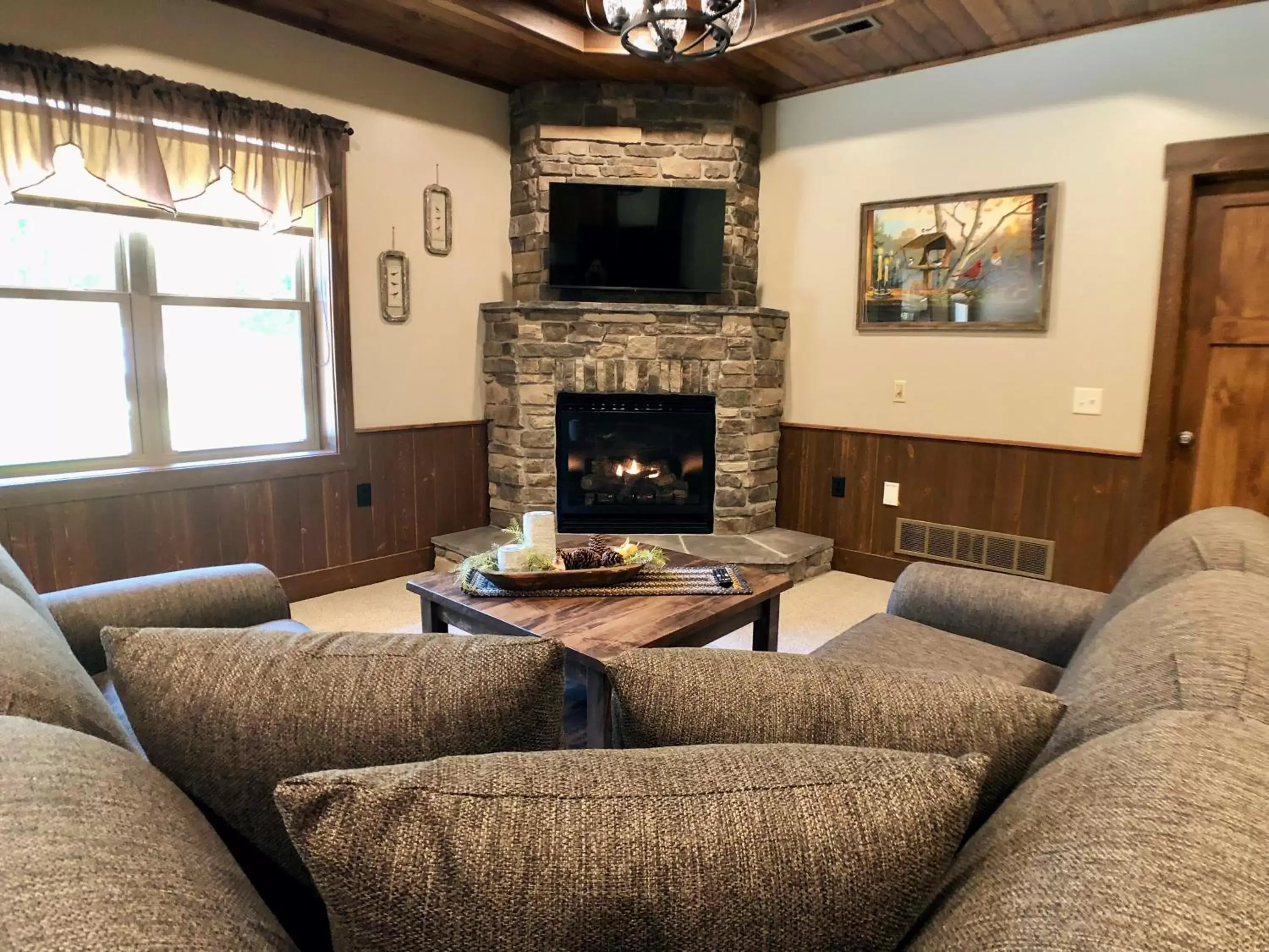 Seating Area in Sojourner's Lodge & Log Cabin Suites