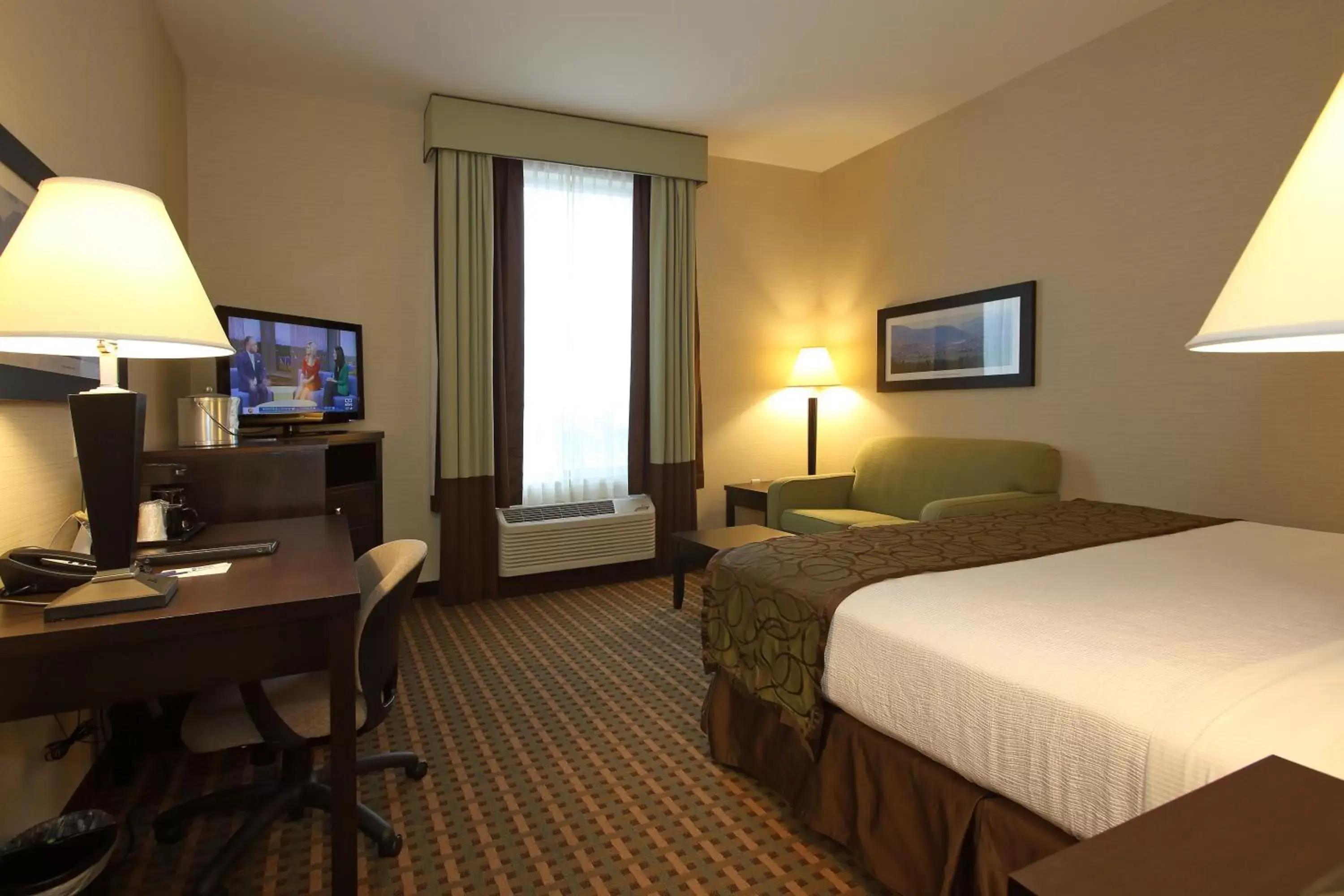 King Room - Disability Access/Non-Smoking in Best Western Pacific Inn