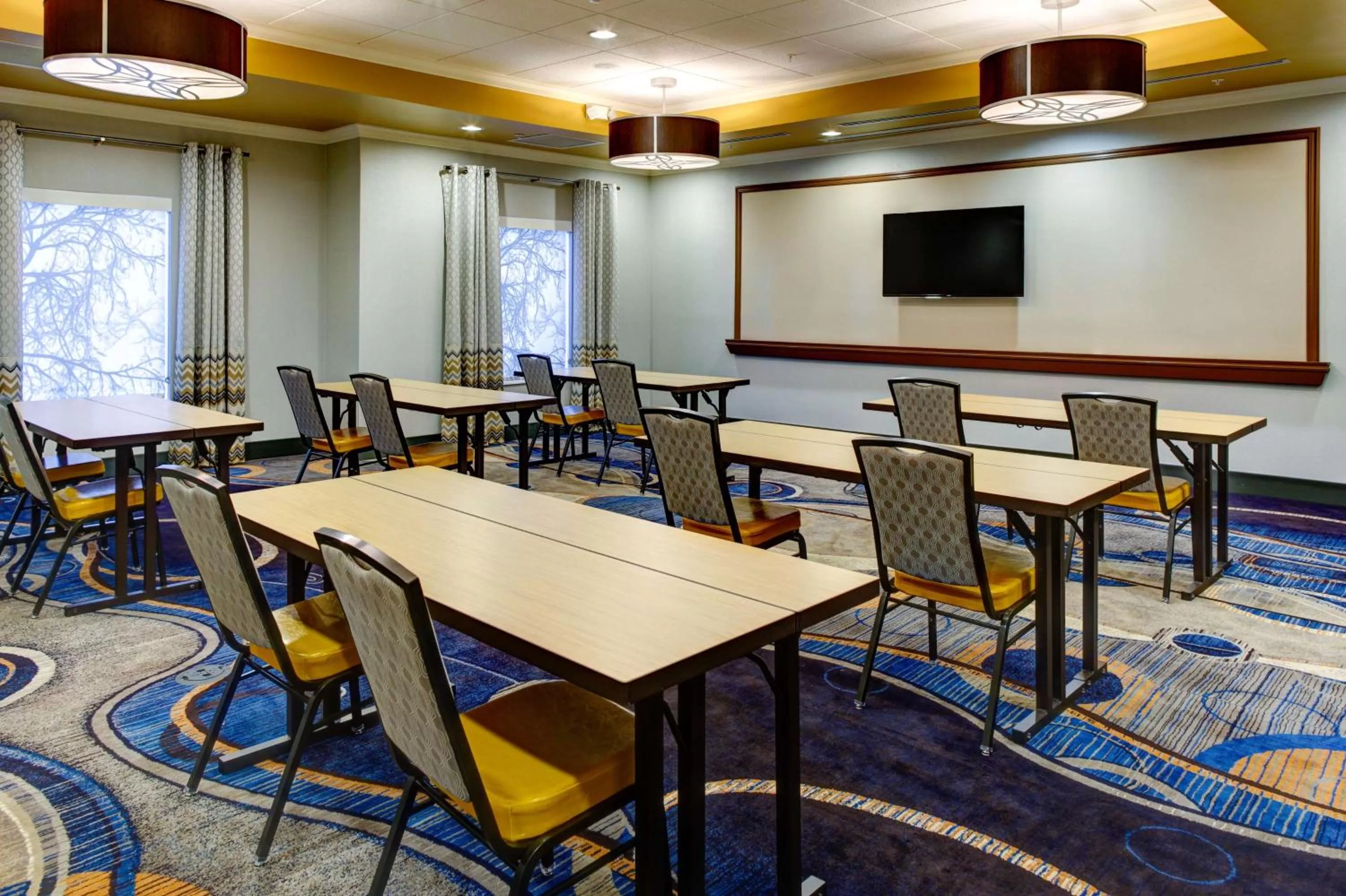 Meeting/conference room in Hampton Inn and Suites Columbus, MS