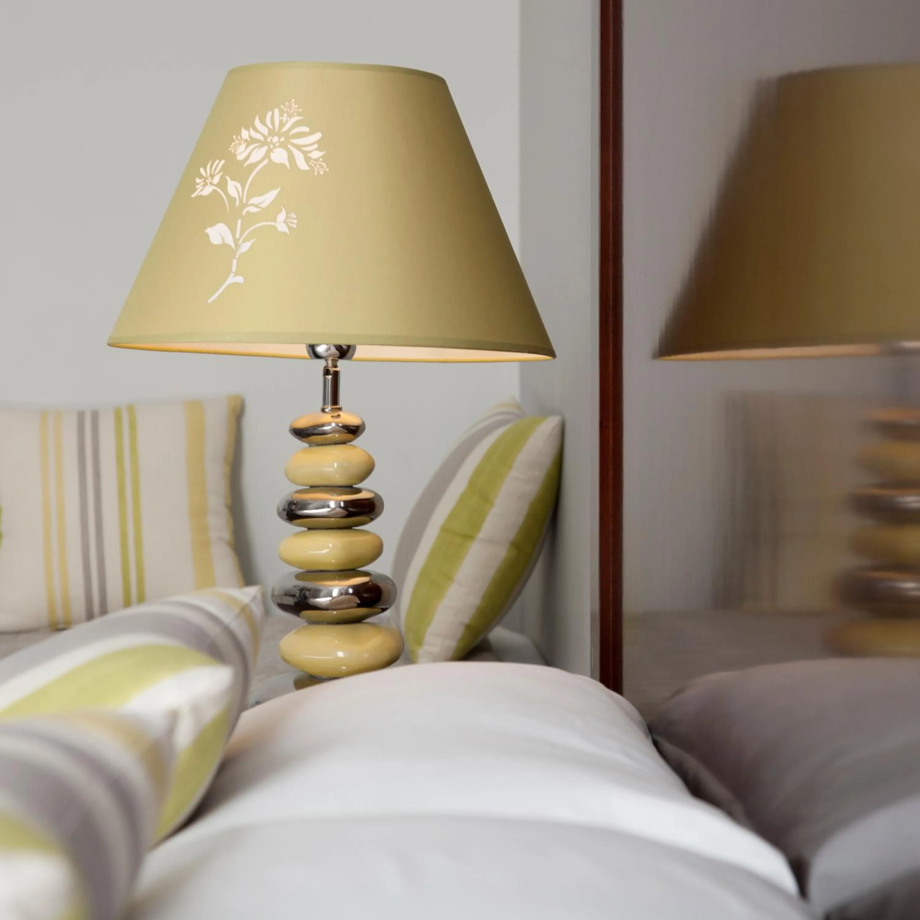 Bed in Hôtel Relais Acropolis