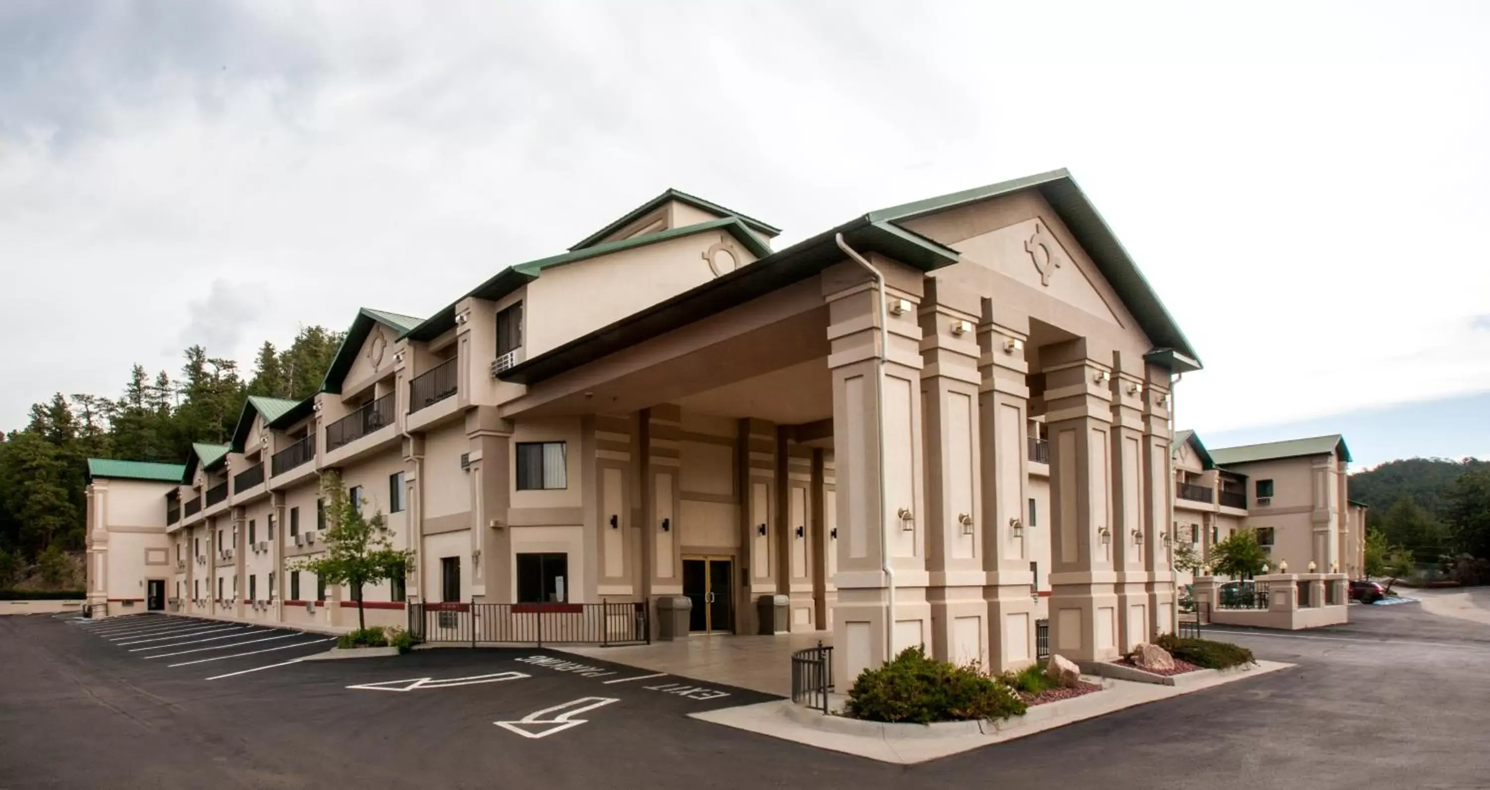 Facade/entrance, Property Building in Baymont by Wyndham Keystone Near Mt. Rushmore