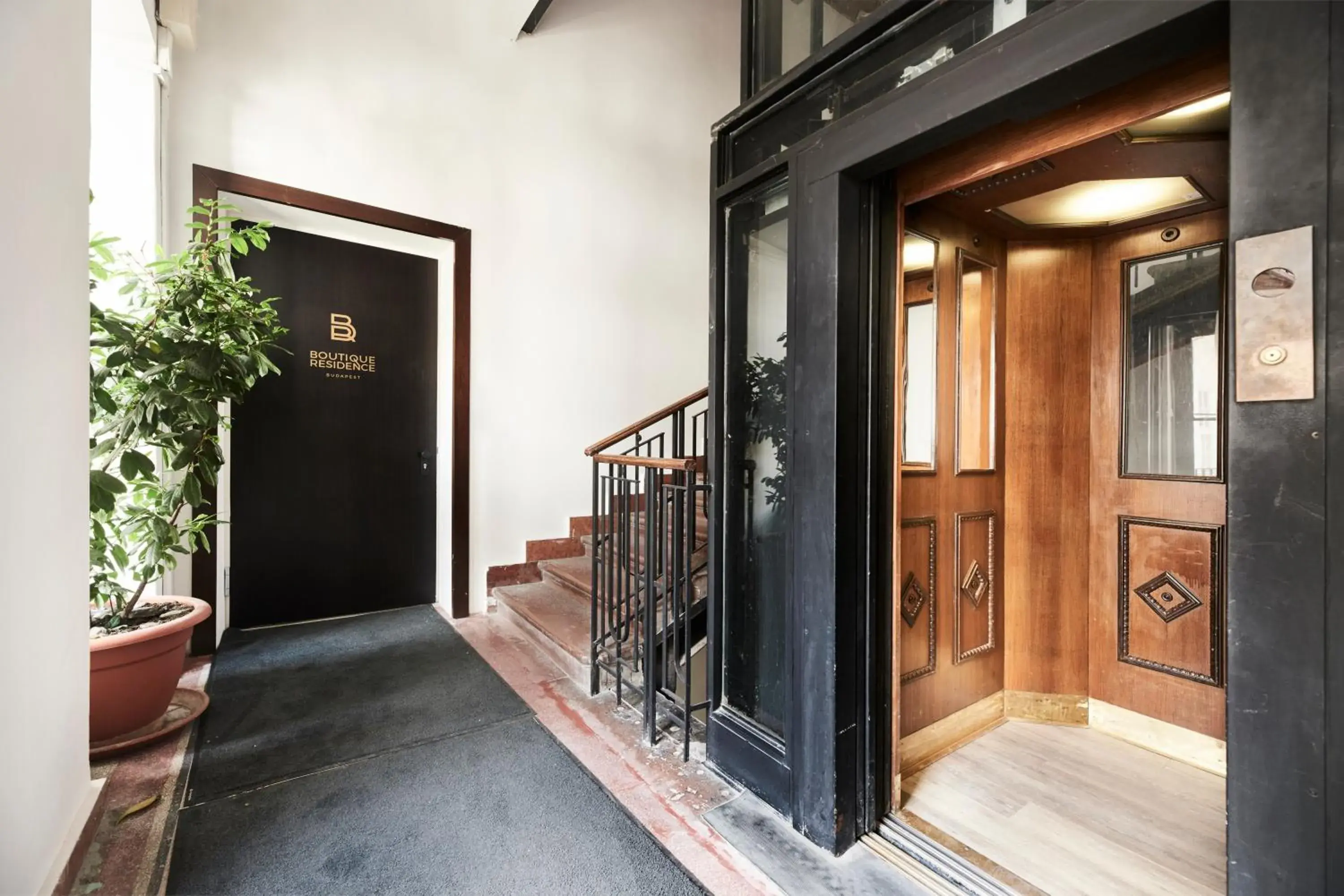 Facade/entrance in Boutique Residence Budapest