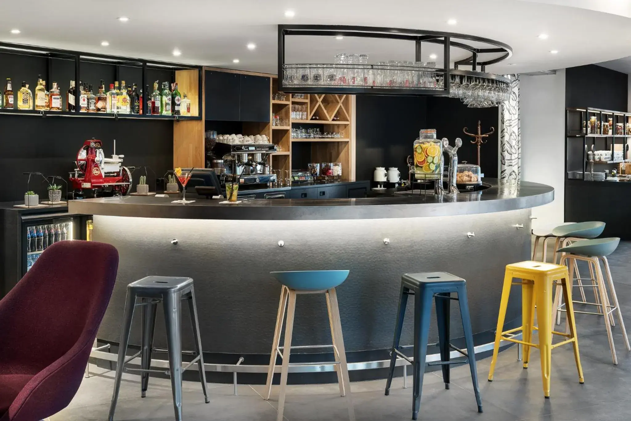 Lounge or bar in Campanile Katowice Lounge or bar in Campanile Katowice