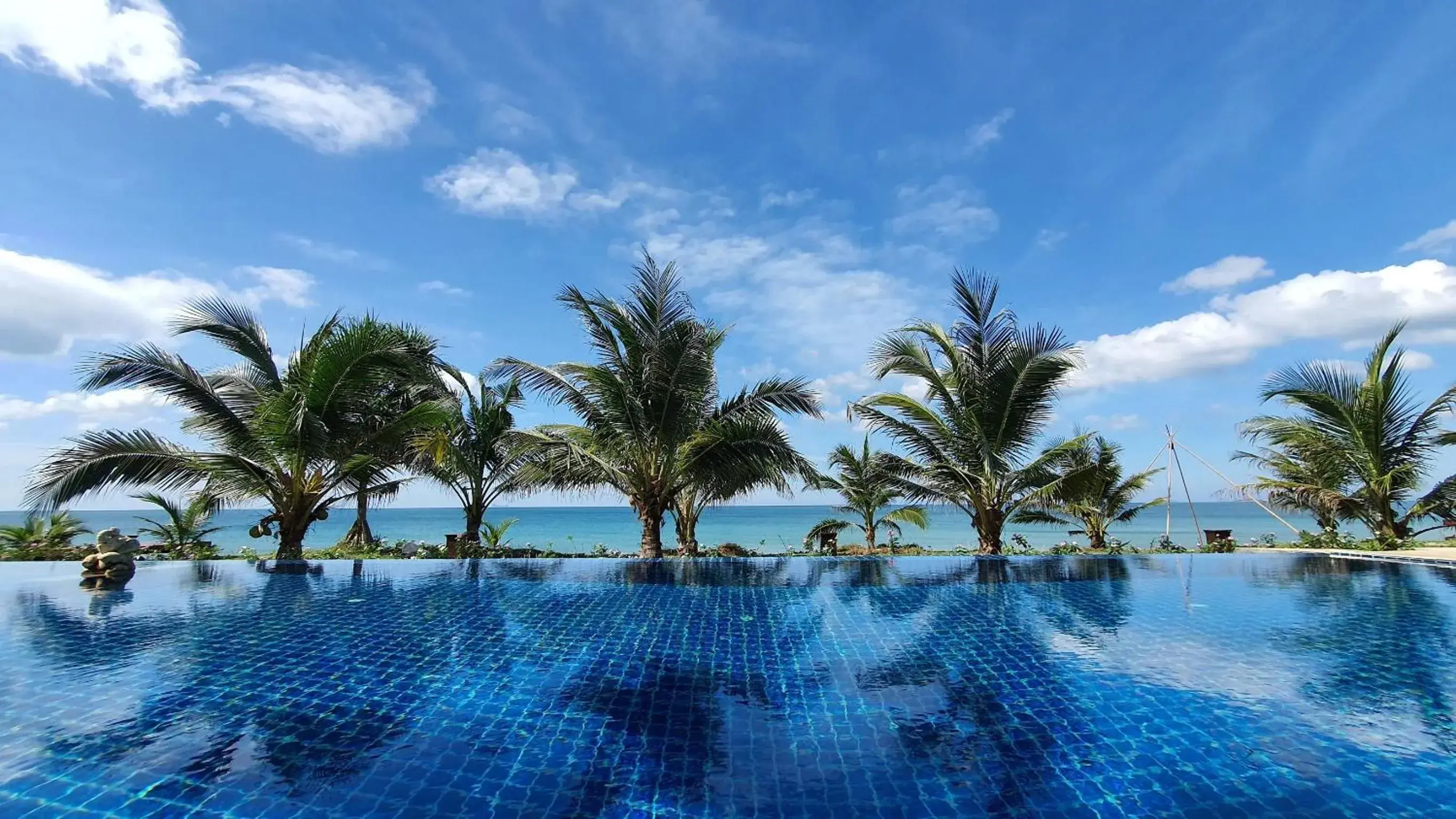 Swimming Pool in Andalay Boutique Resort