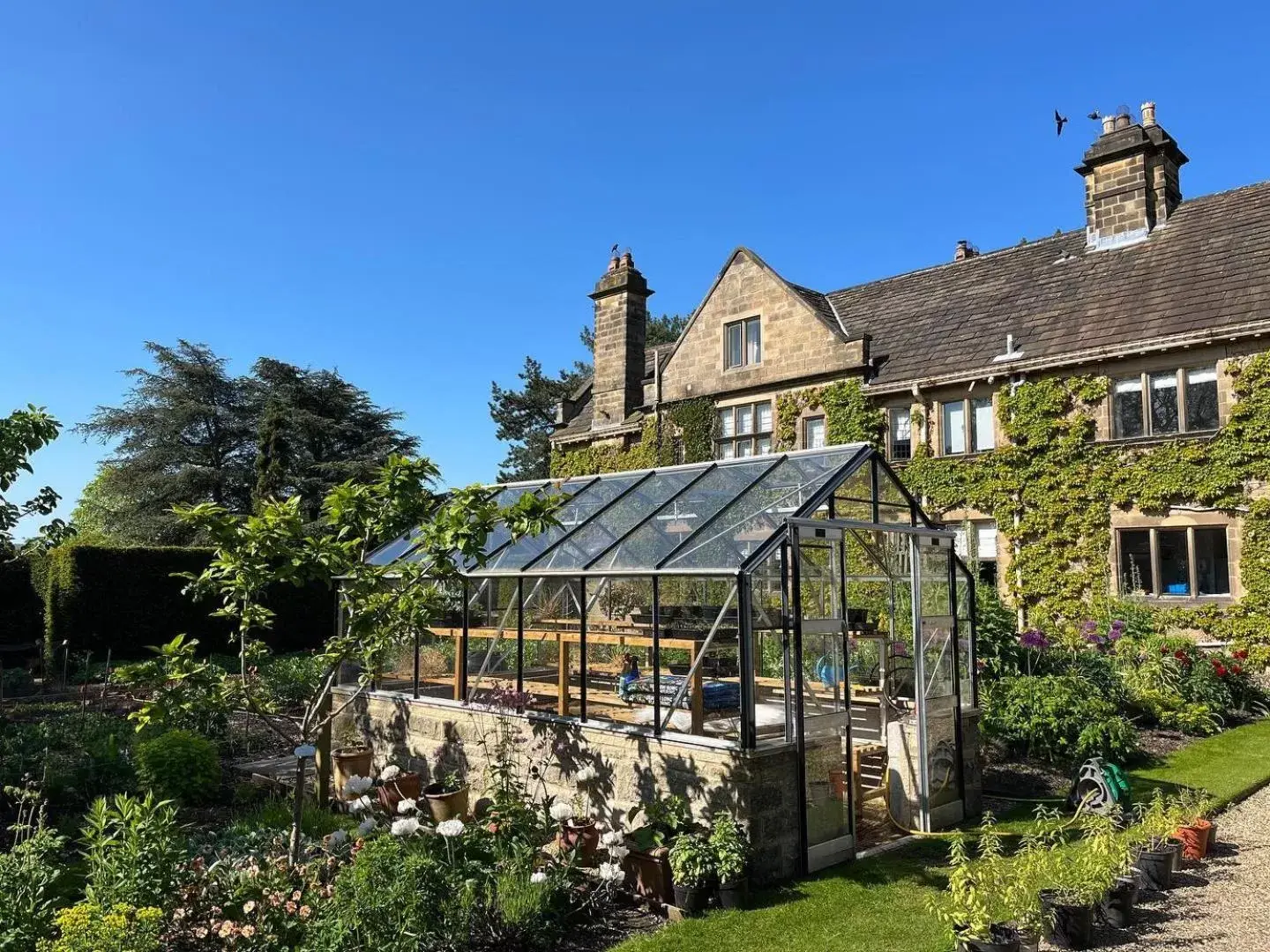 Garden, Property Building in Fischers Baslow Hall - Chatsworth