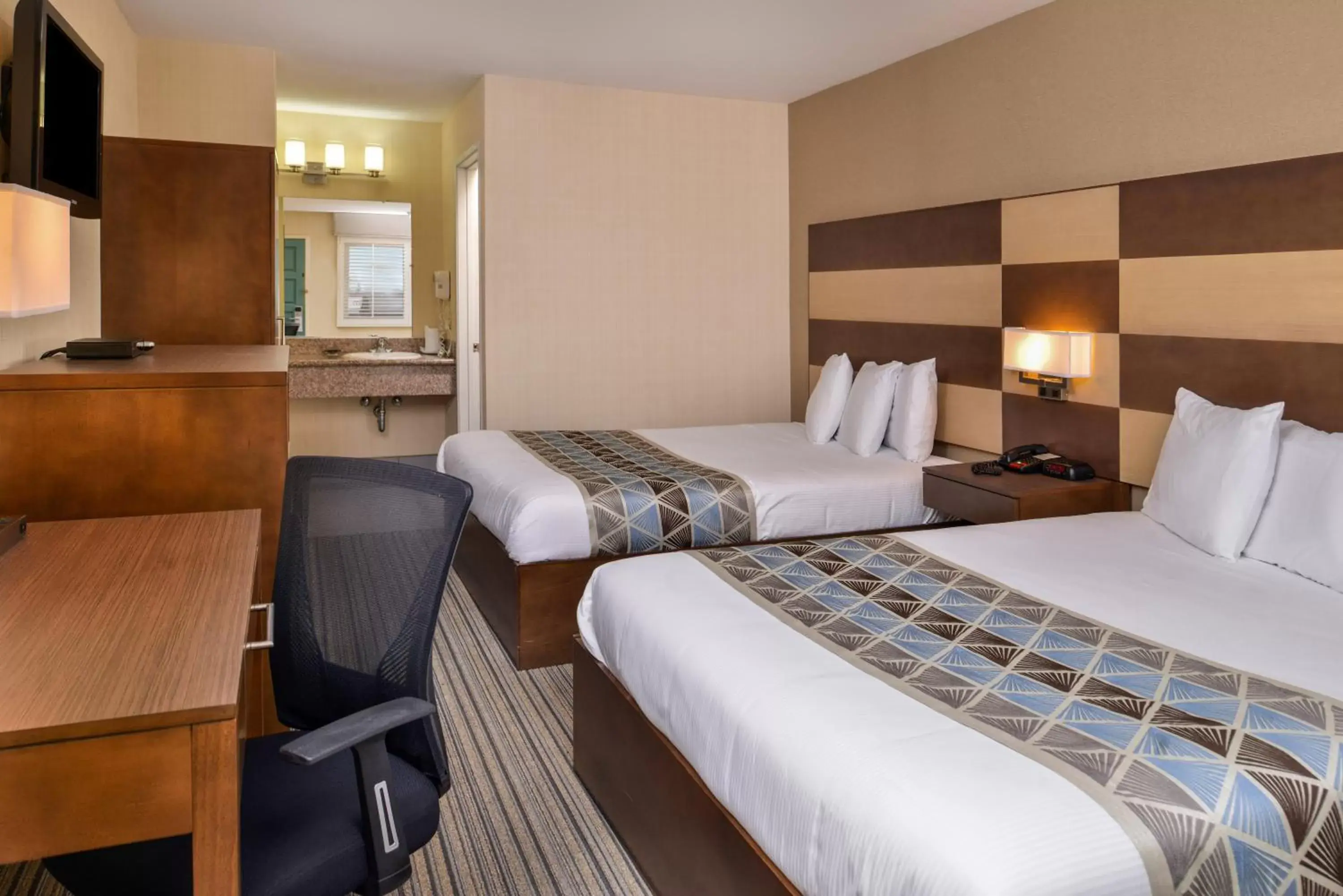 Bedroom, Bed in Good Living Inn Bedroom, Bed in Good Living Inn