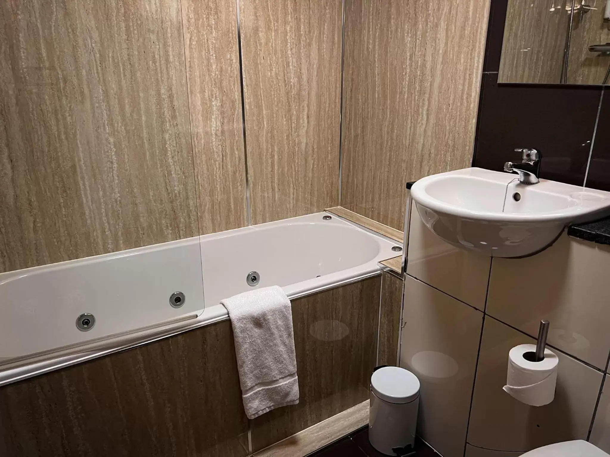 Bathroom in Siberia Bar & Hotel
