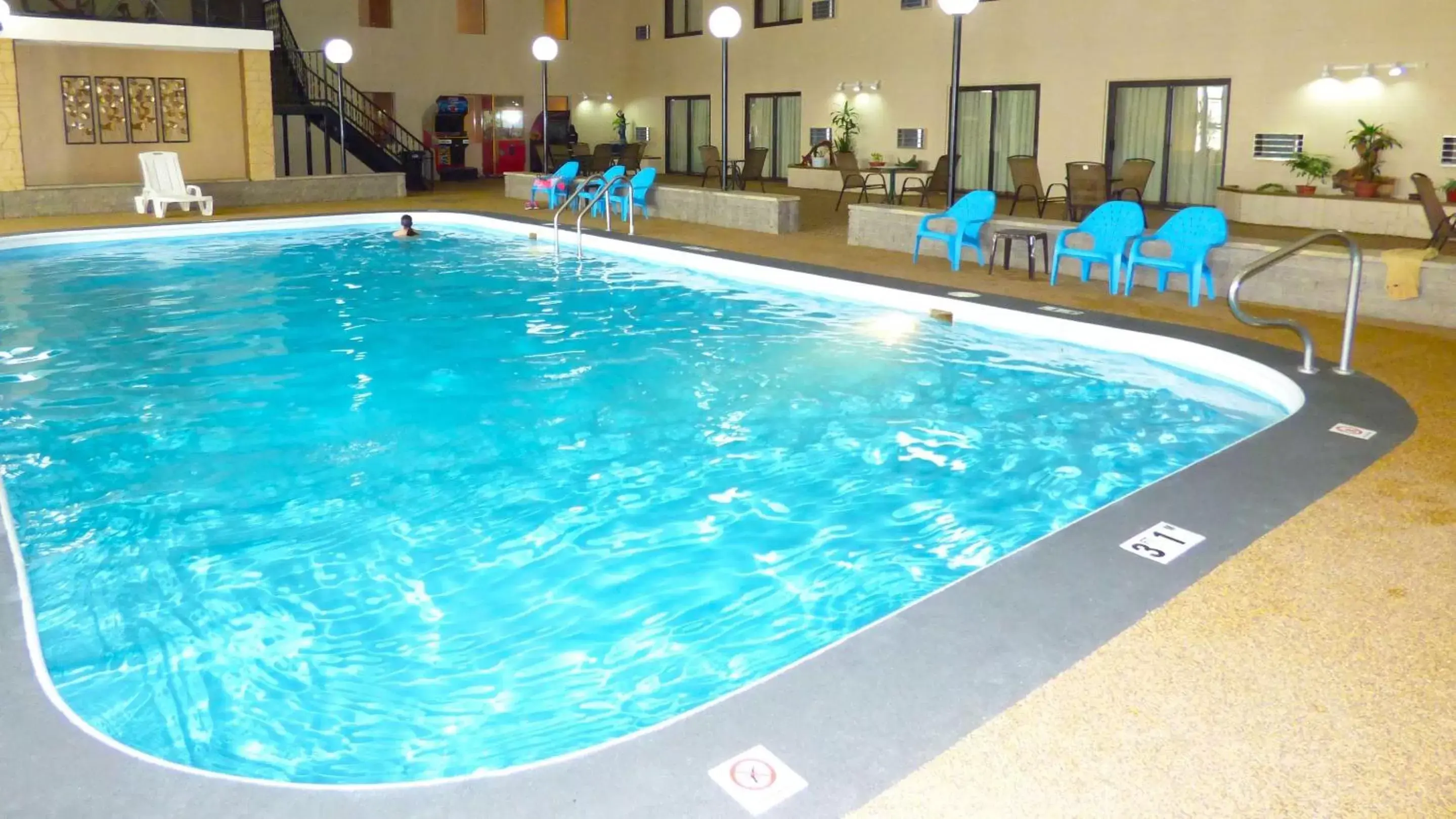 Fitness centre/facilities, Swimming Pool in Wrangler Inn Mobridge