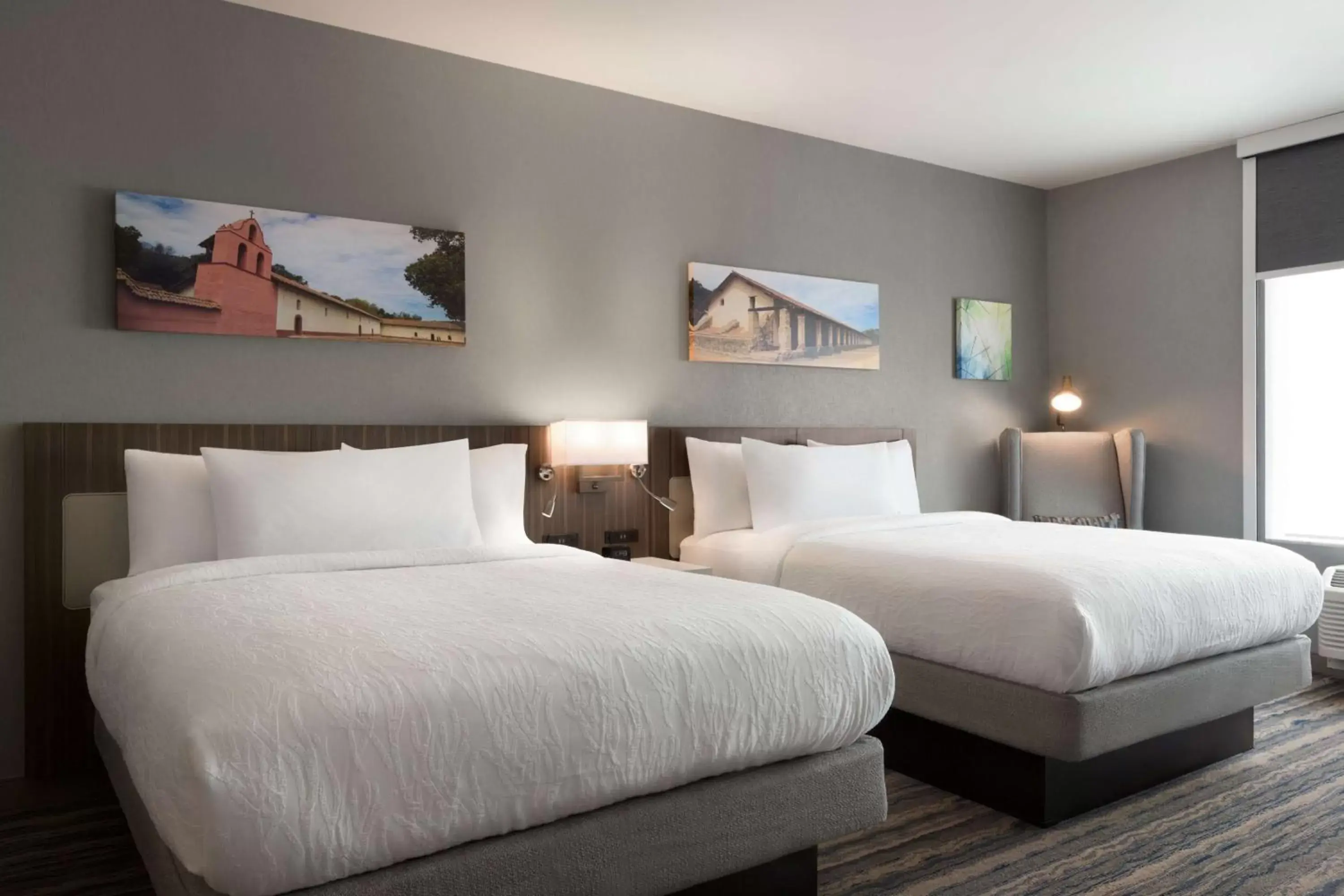 Bed in Hilton Garden Inn Lompoc, Ca