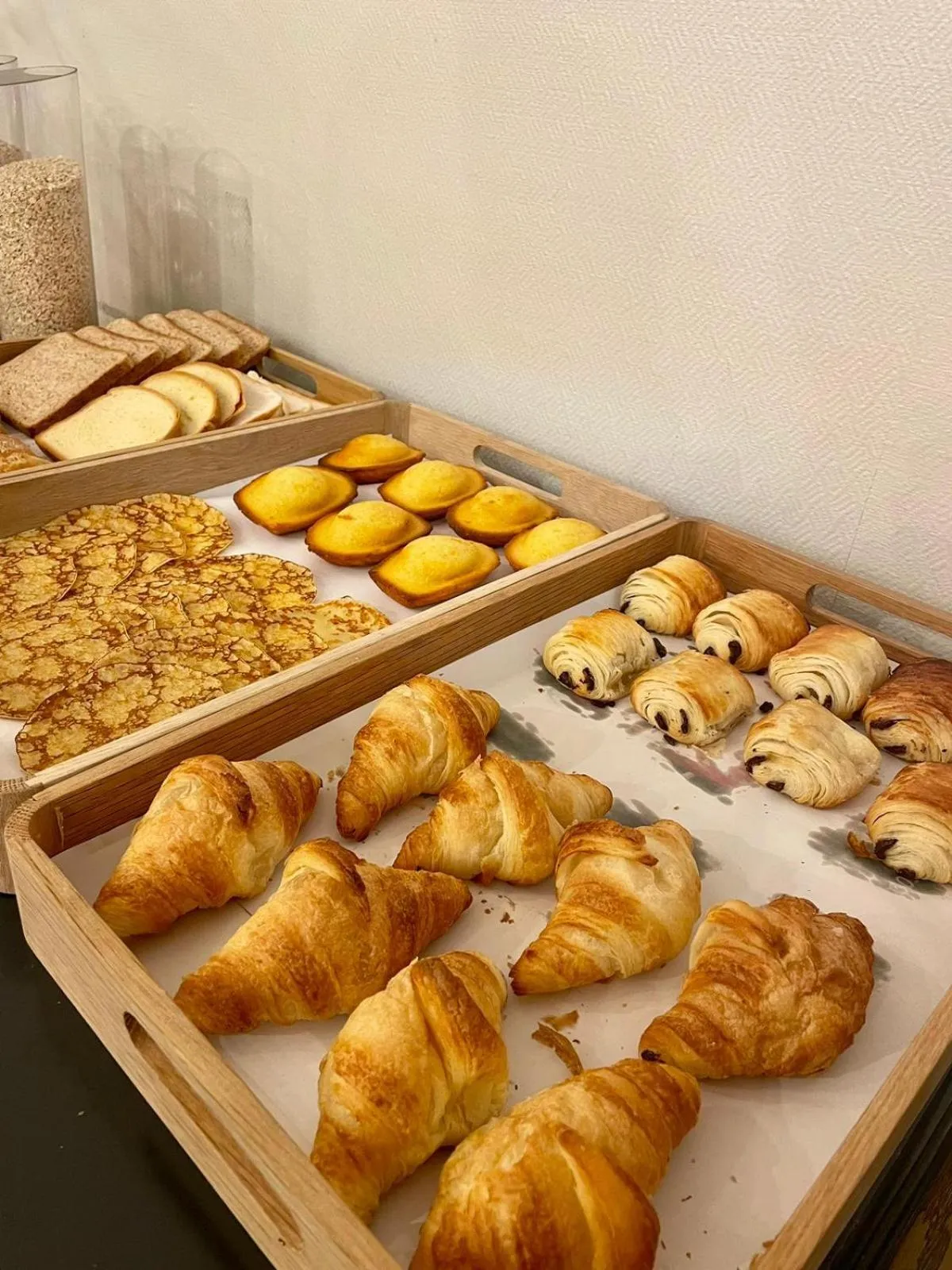 Breakfast in Royal Hôtel Angers