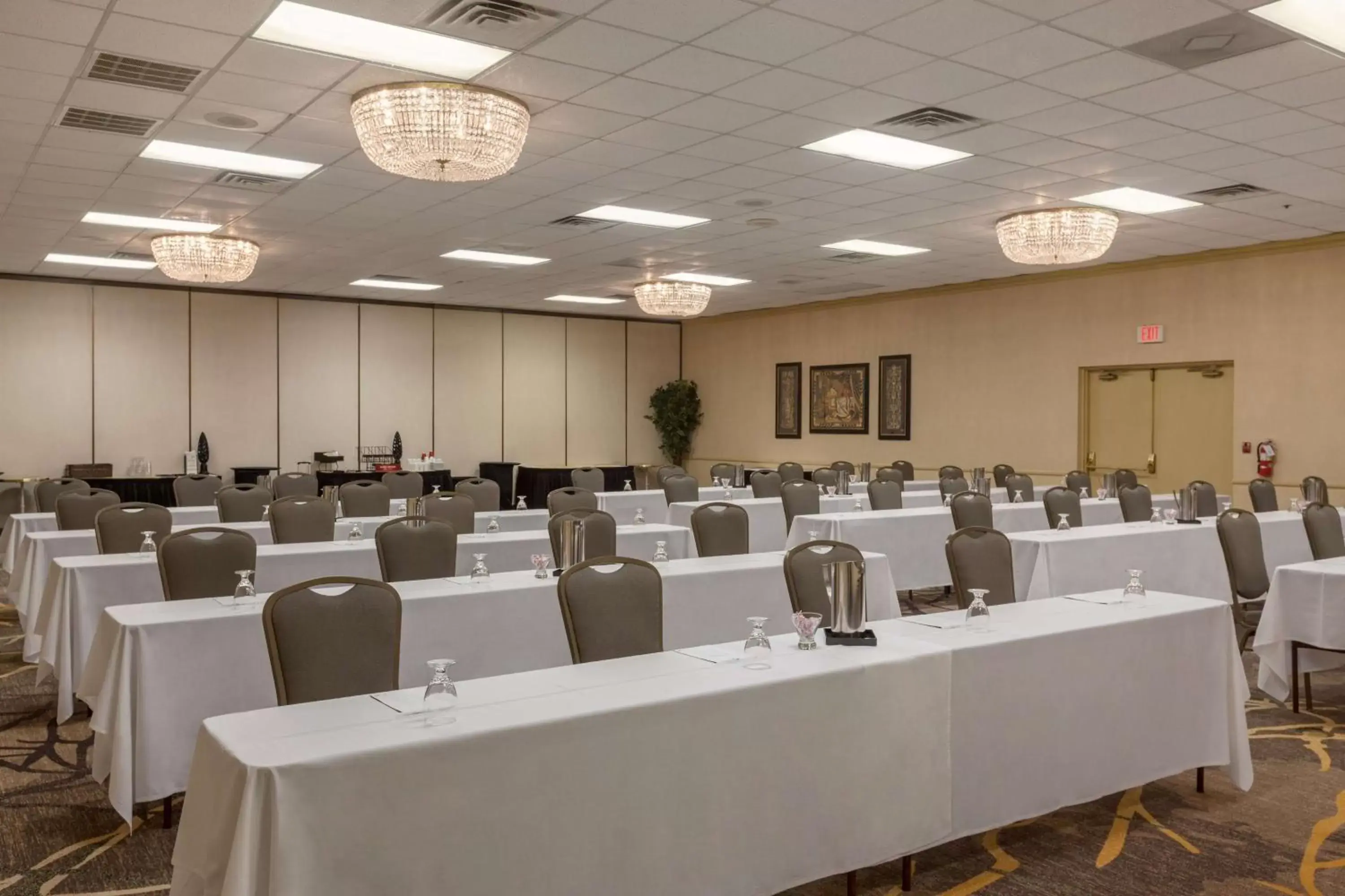 Meeting/conference room in Embassy Suites Baton Rouge