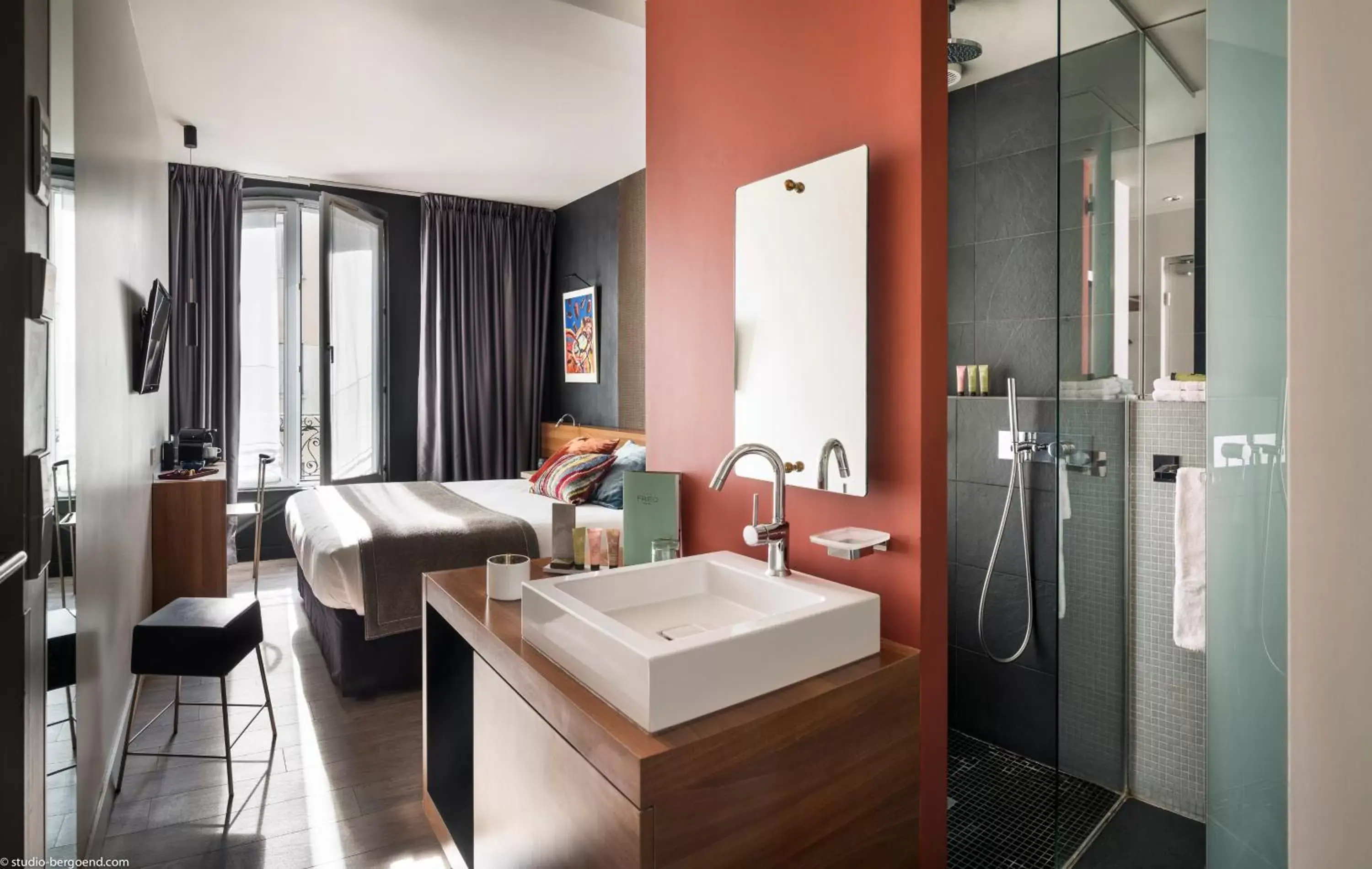 Shower, Bathroom in Fred'Hotel