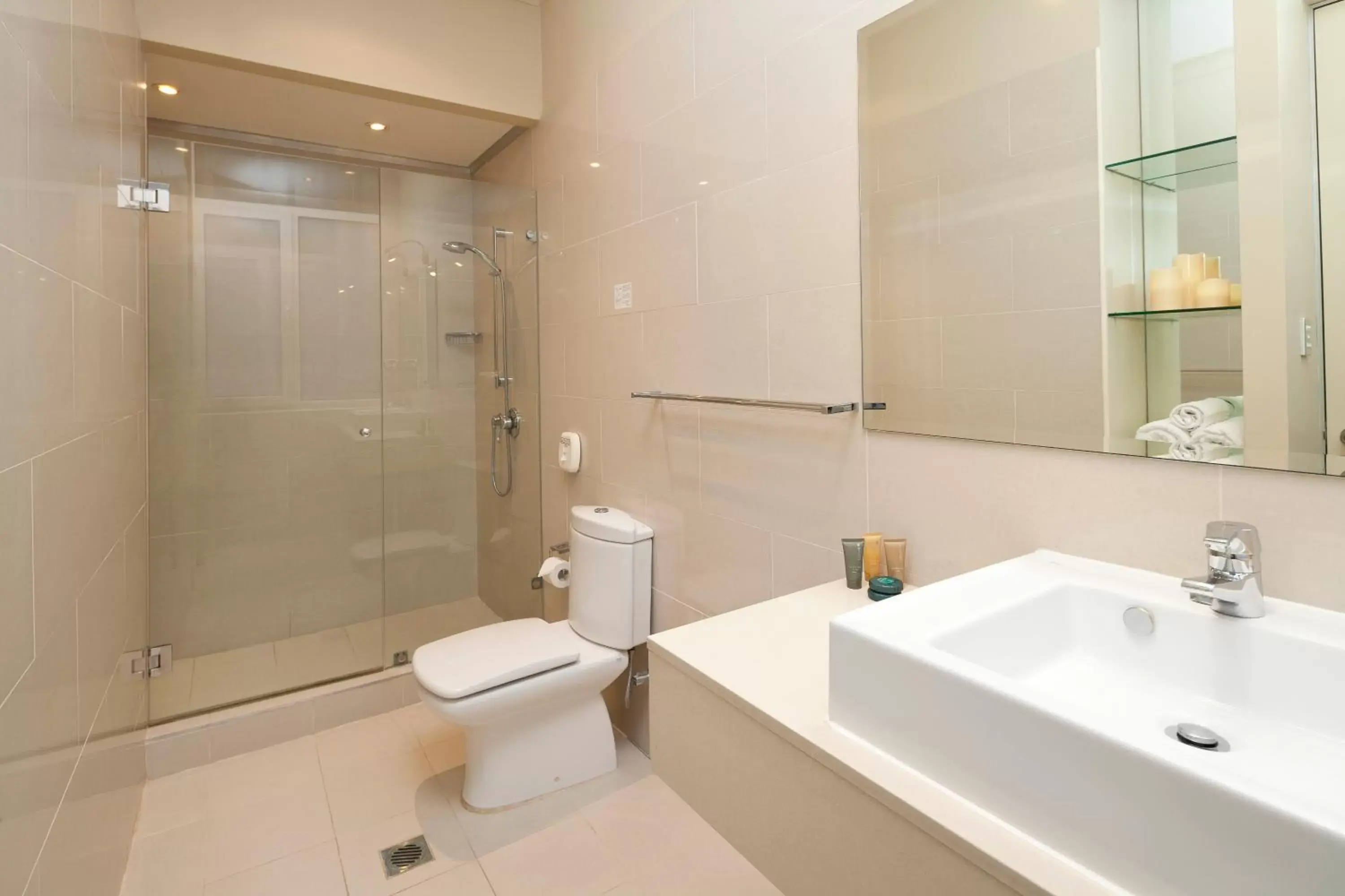 Shower, Bathroom in Best Western Plus Hotel Stellar