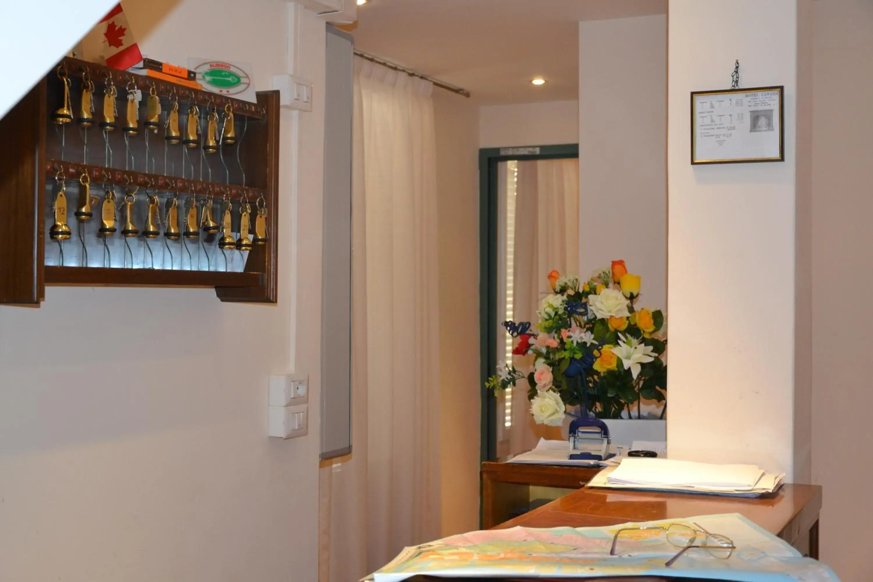 Lobby or reception, Bed in Hotel Canada Lobby or reception, Bed in Hotel Canada