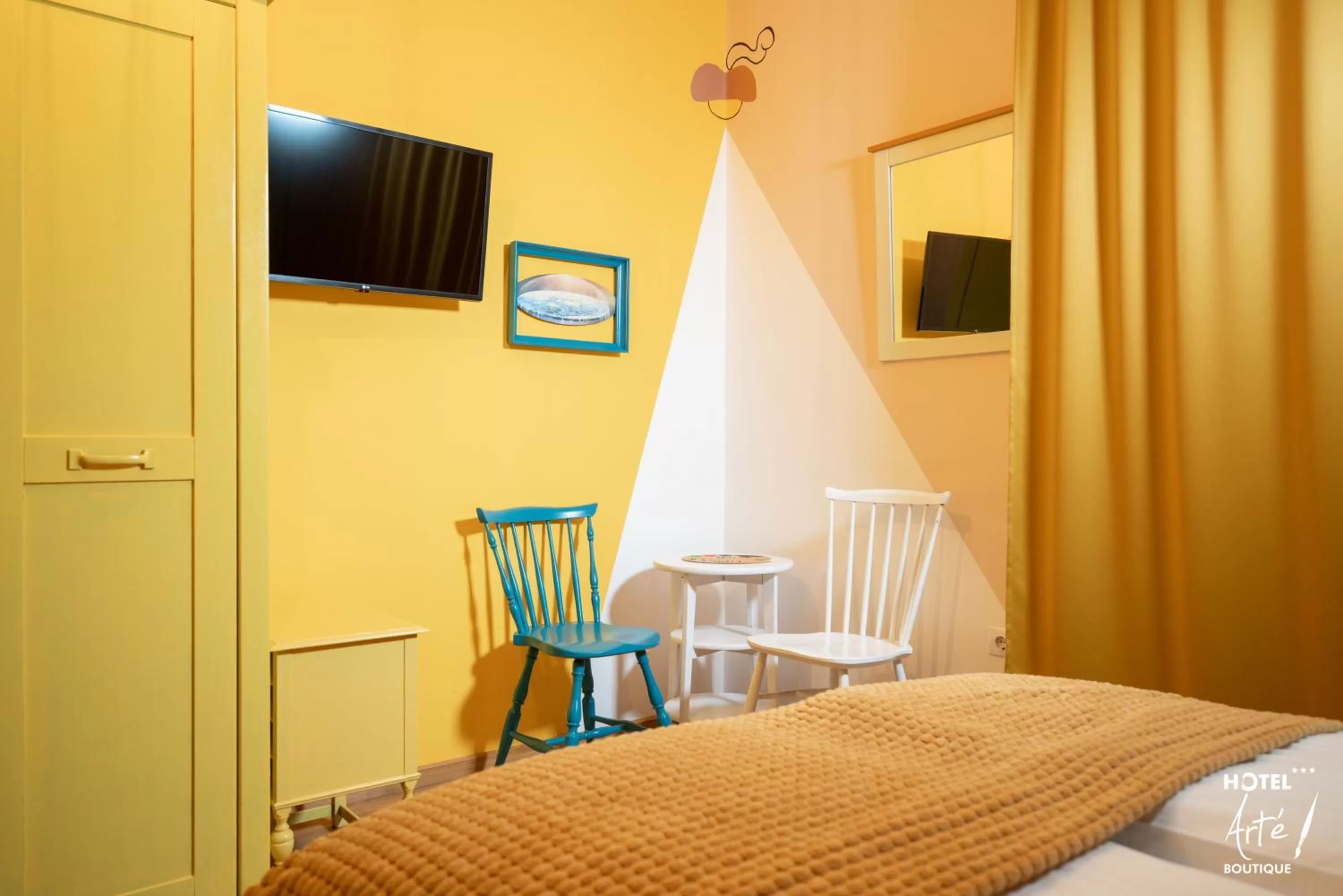 Photo of the whole room, Bed in Art'e Boutique Hotel