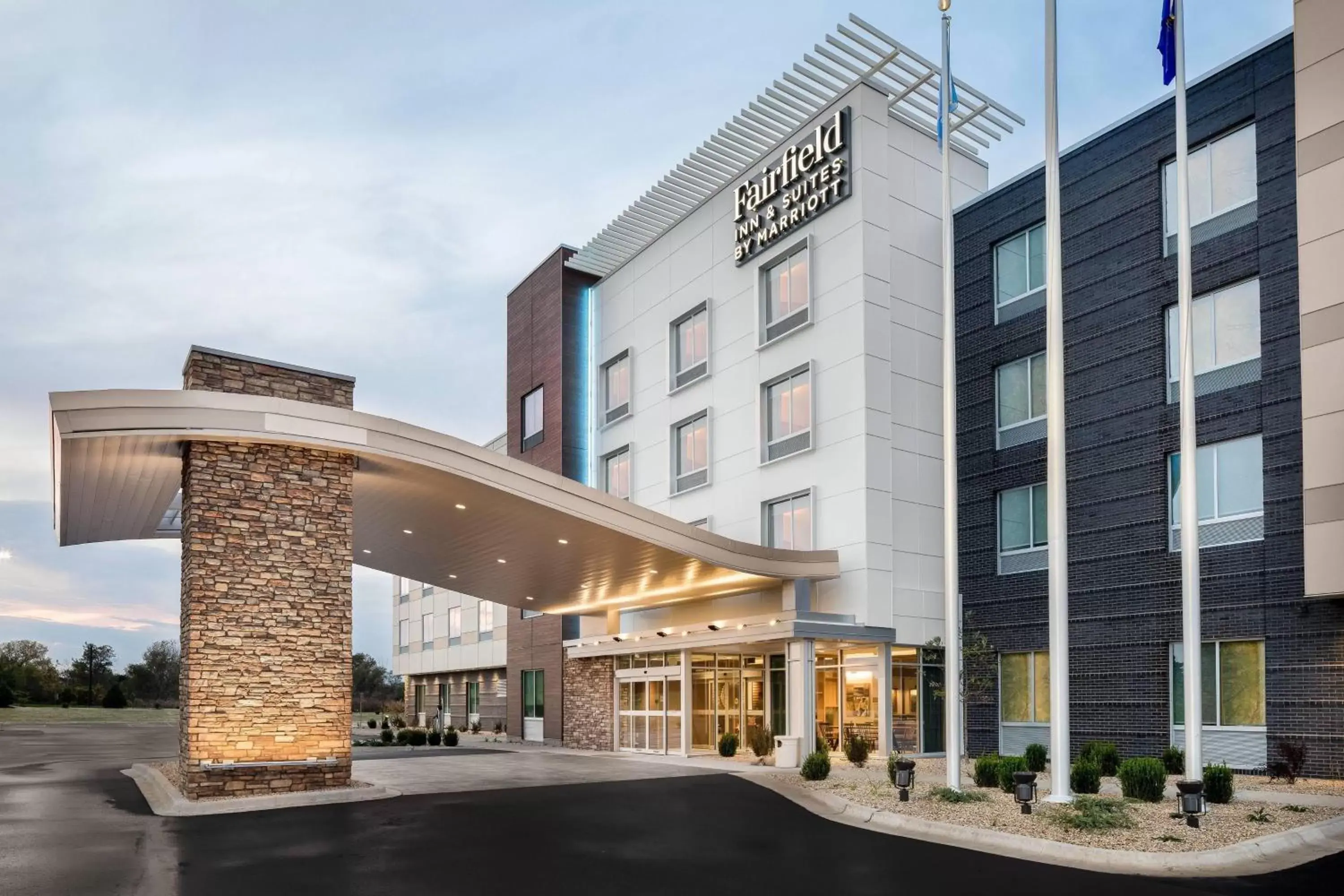 Property Building in Fairfield Inn & Suites by Marriott Kenosha Pleasant Prairie