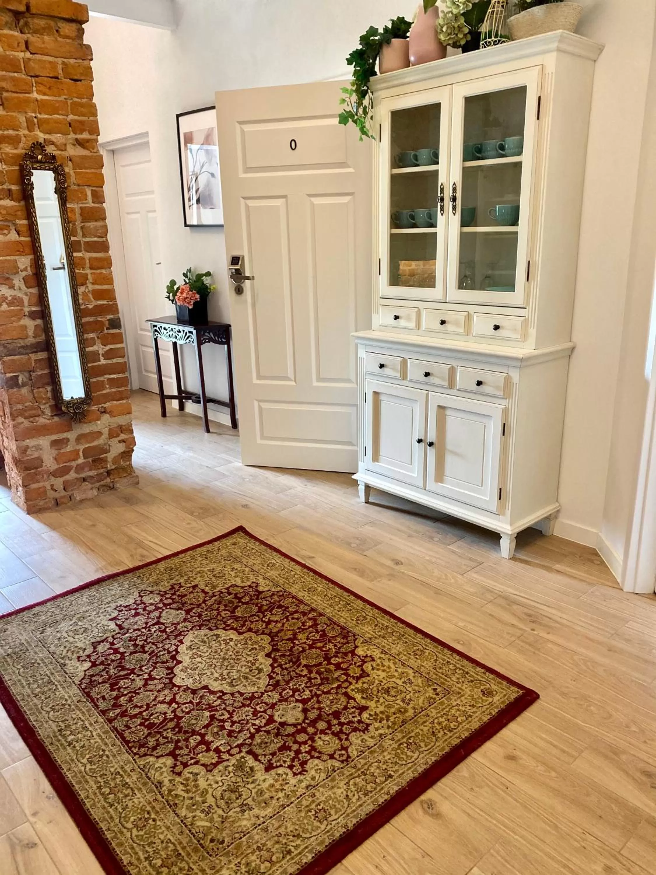 Pokoje w Starej Karczmie - by Upstairs