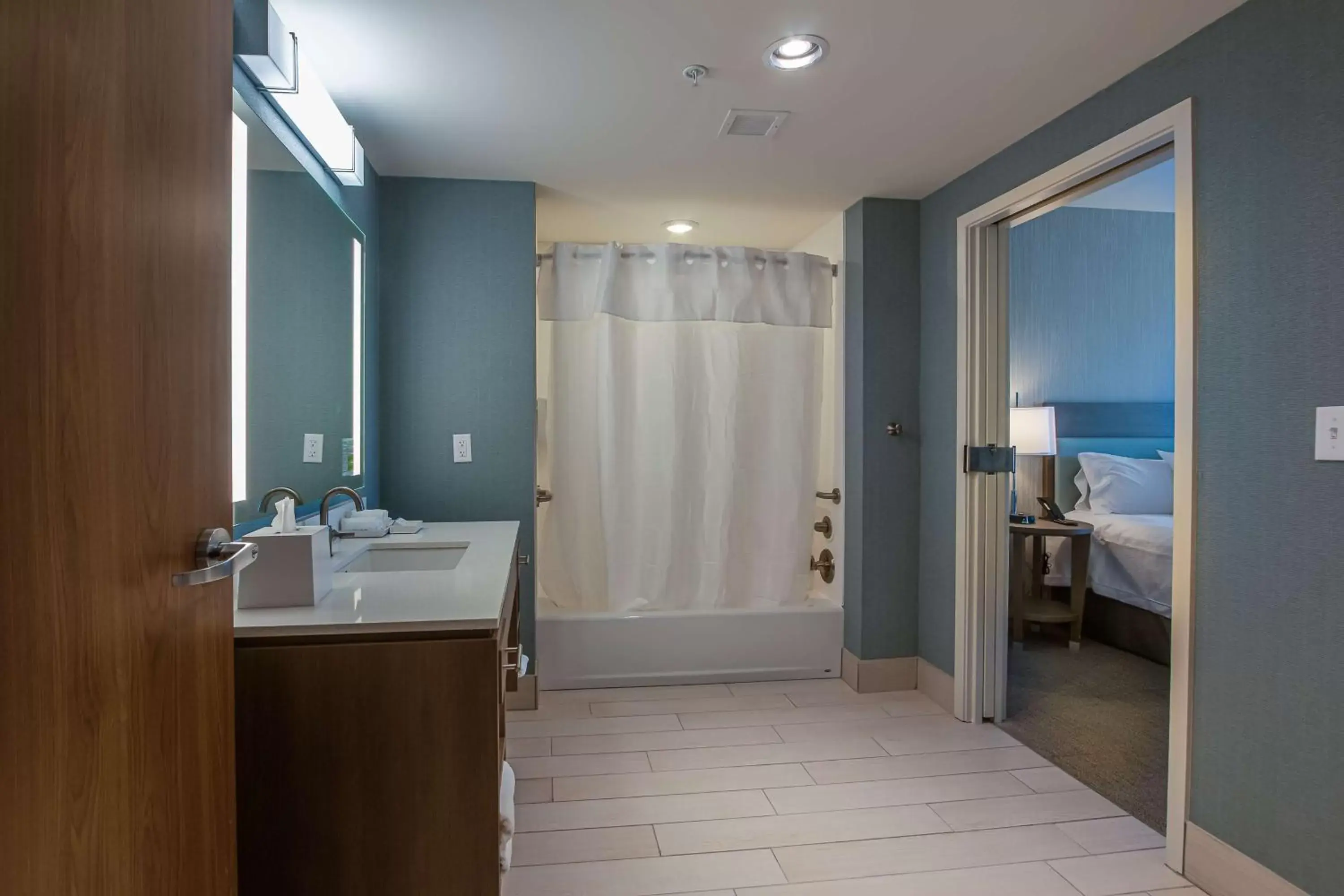 Bathroom in Home2 Suites By Hilton Nashville Bellevue