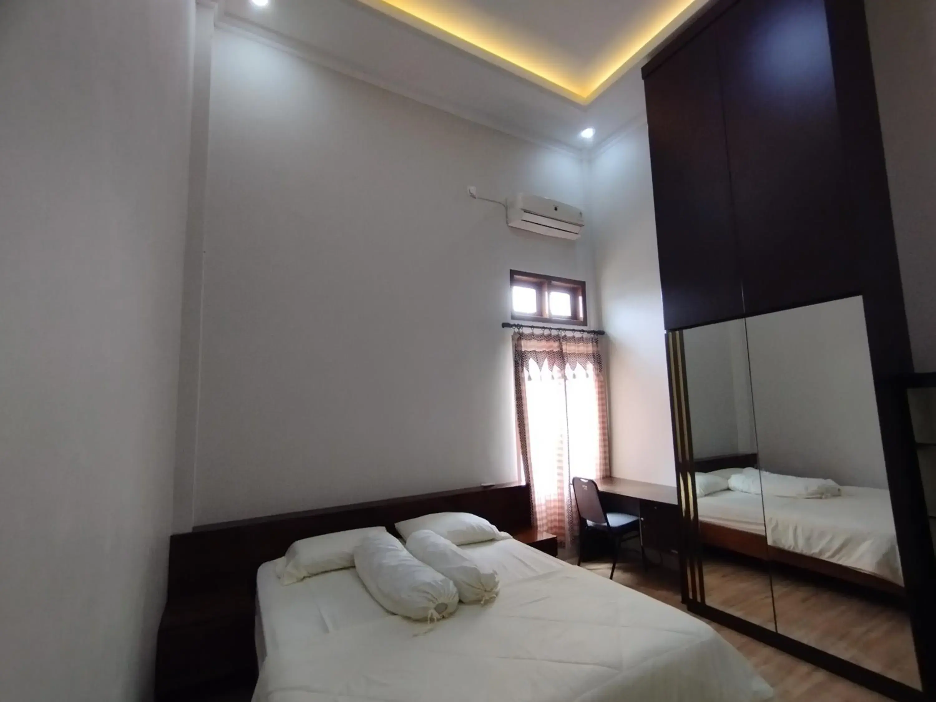 Bed in Saira Hotel dan Homestay Syariah