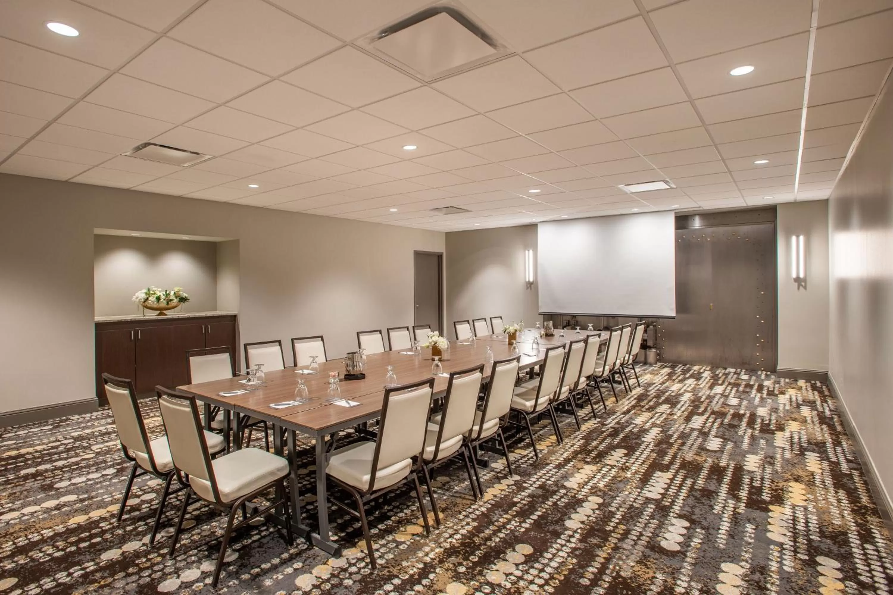 Meeting/conference room in Magnolia Hotel Denver, a Tribute Portfolio Hotel