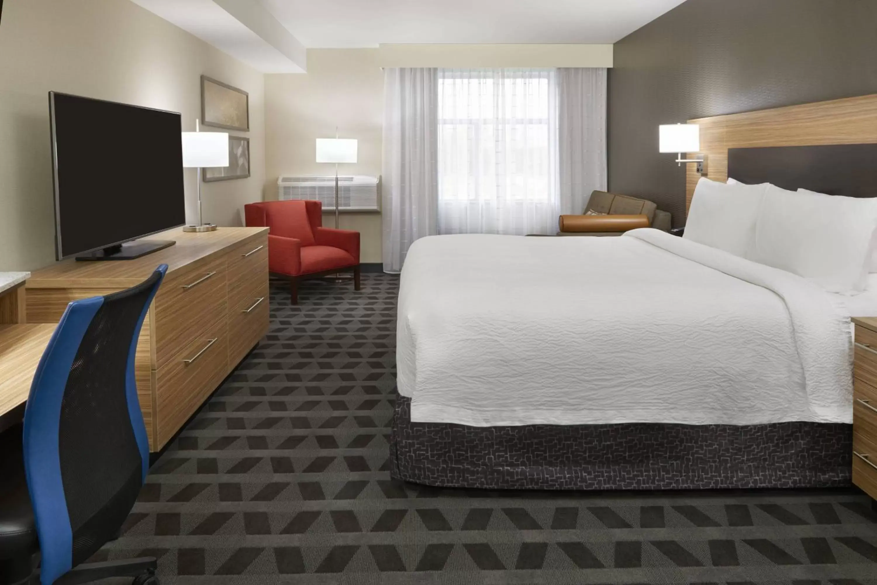 Bedroom, Bed in TownePlace Suites by Marriott Oshawa