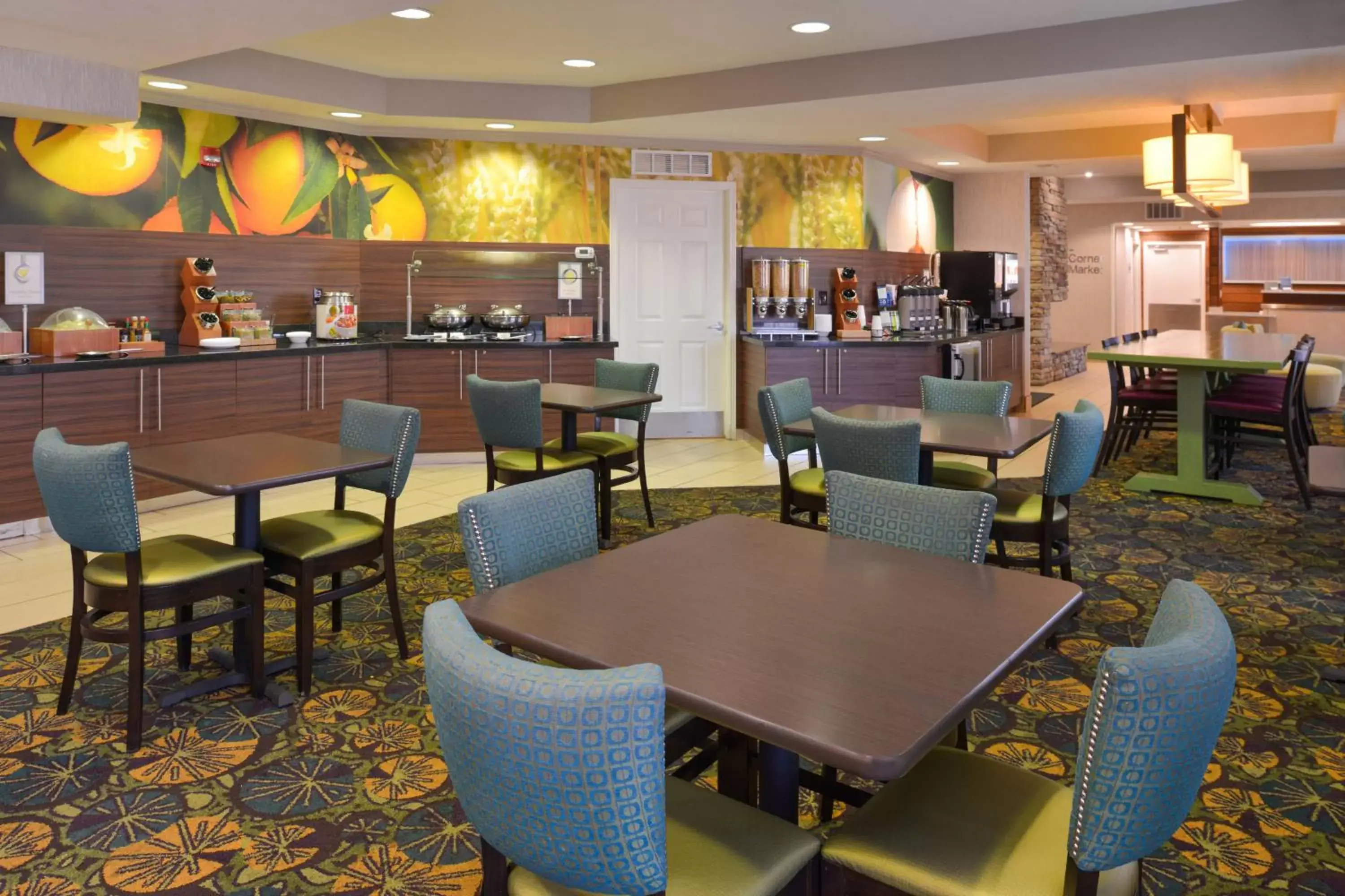 Breakfast, Restaurant/Places to Eat in Fairfield Inn Salt Lake City Layton