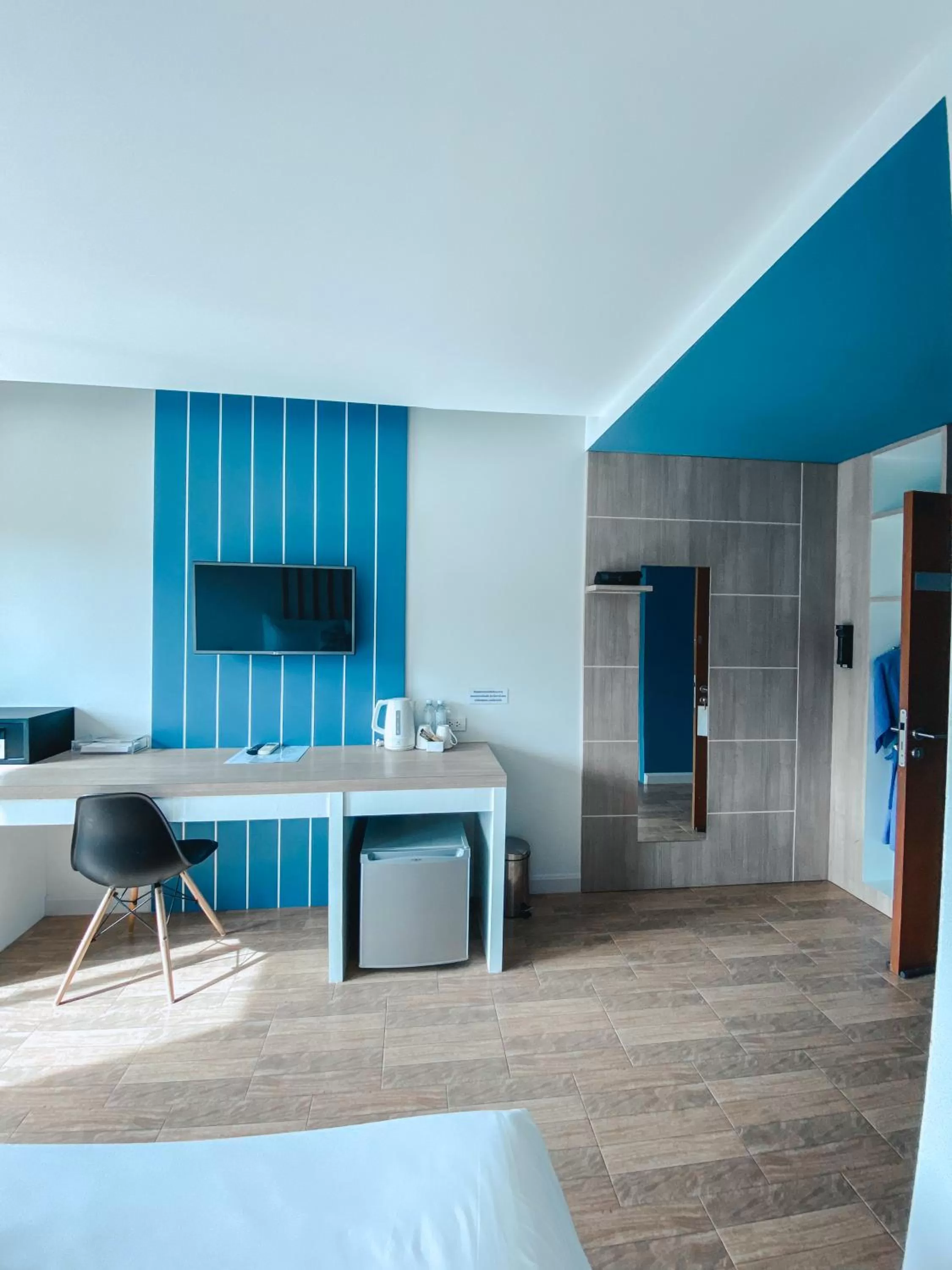 TV and multimedia, Bed in The Galla Hotel