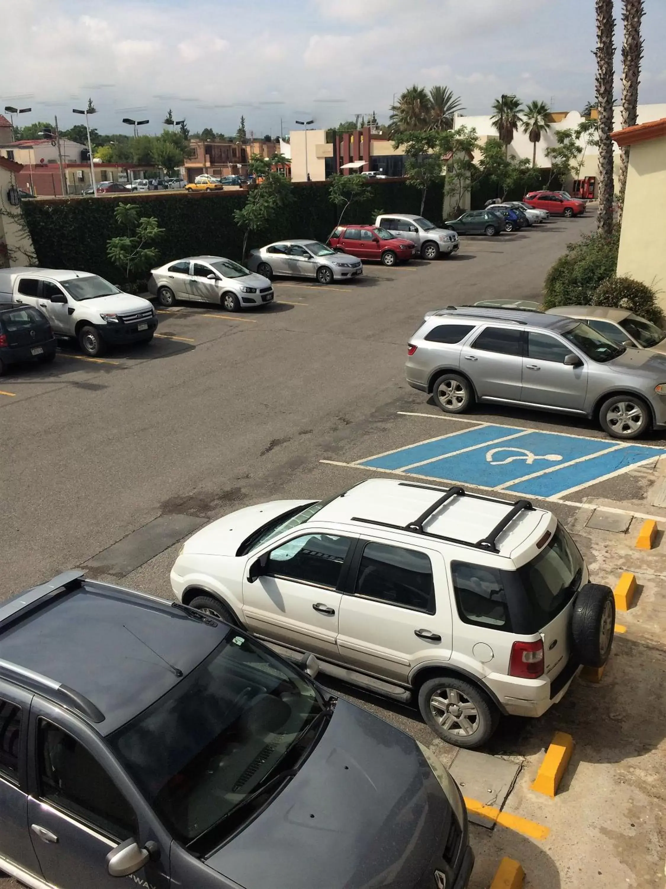 Parking in Quinta Dorada Hotel & Suites