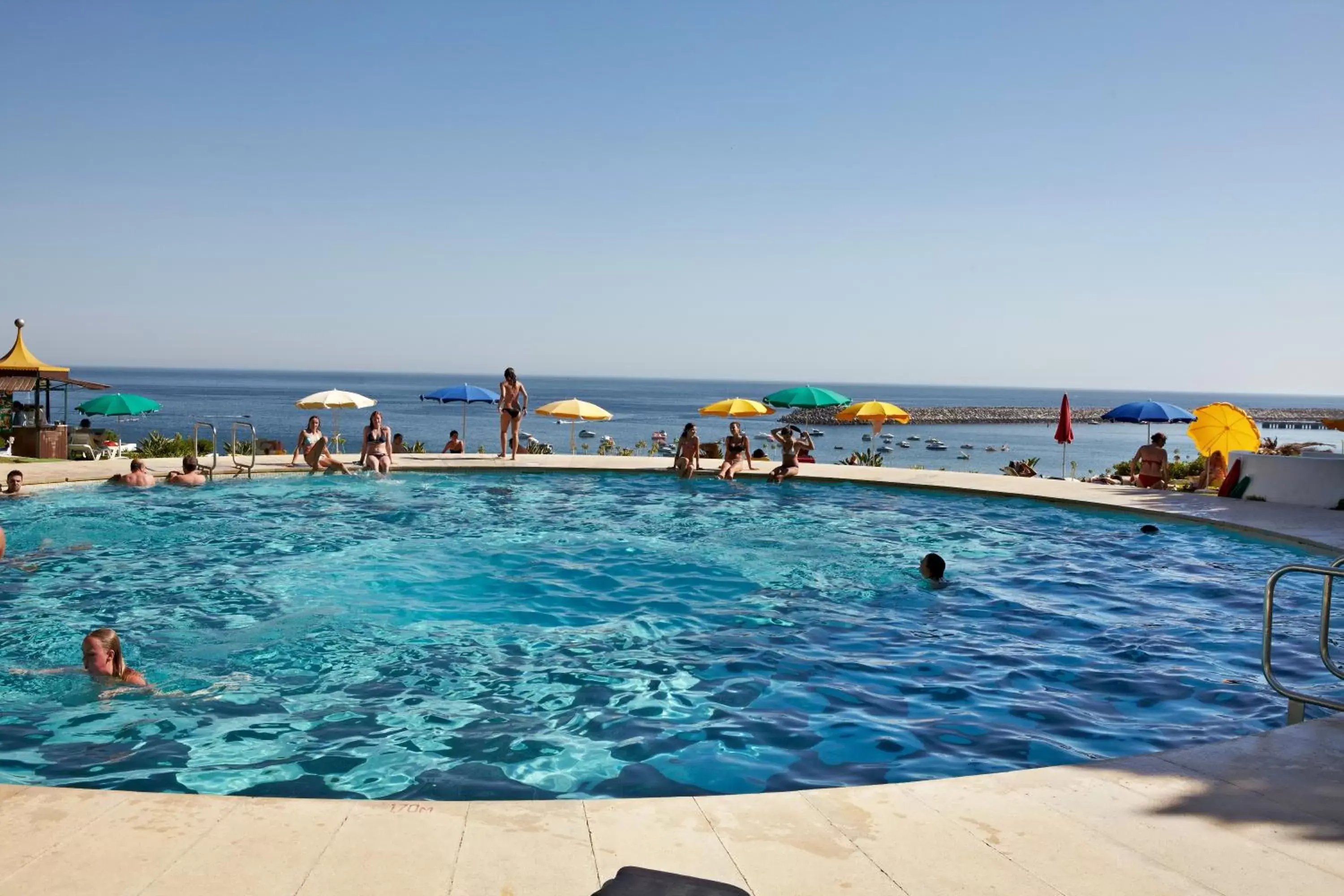 , Swimming Pool in Hotel do Mar