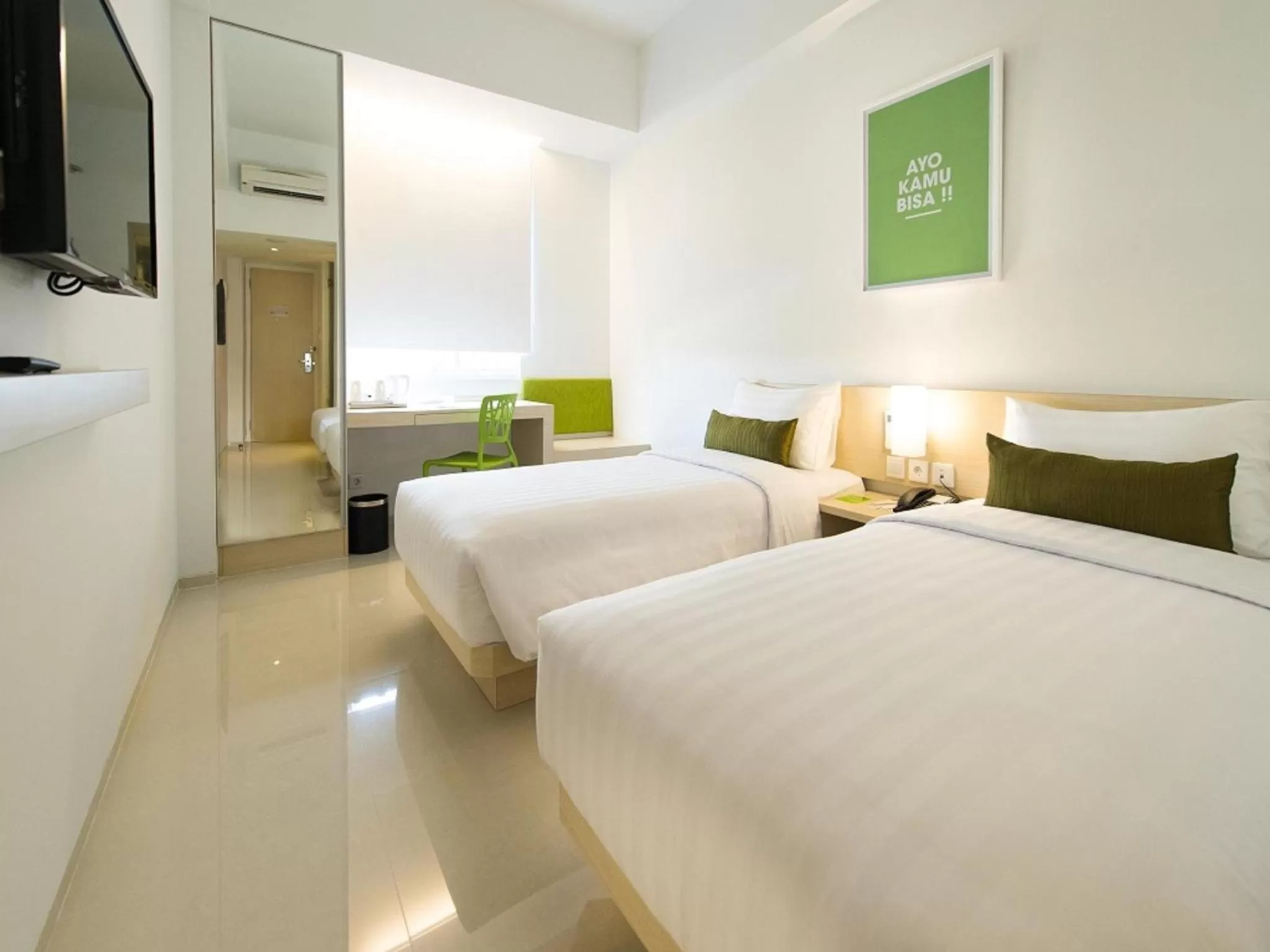 Twin Room in Zuri Express Mangga Dua
