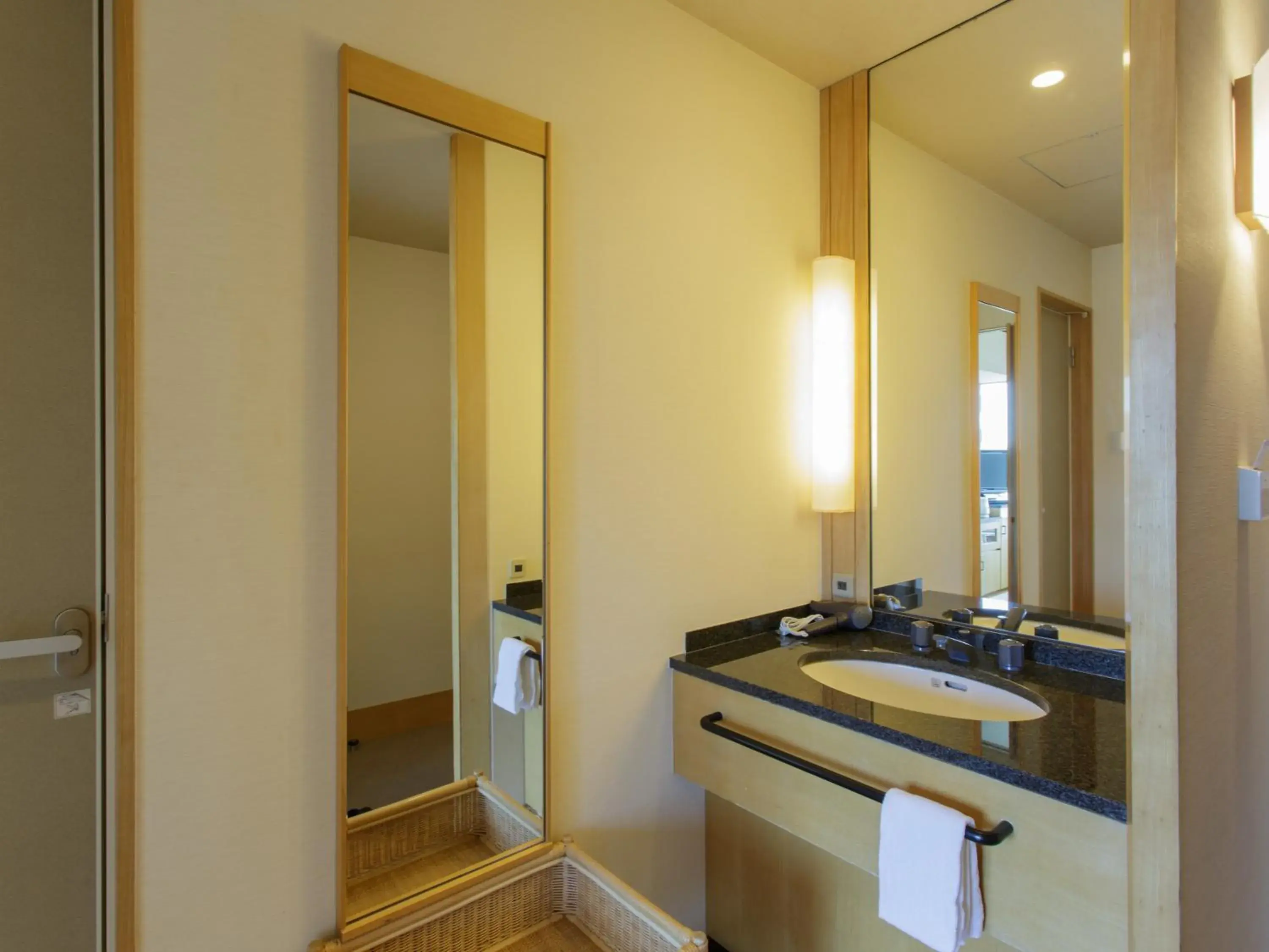 Other, Bathroom in Hotel Grand Arc Hanzomon