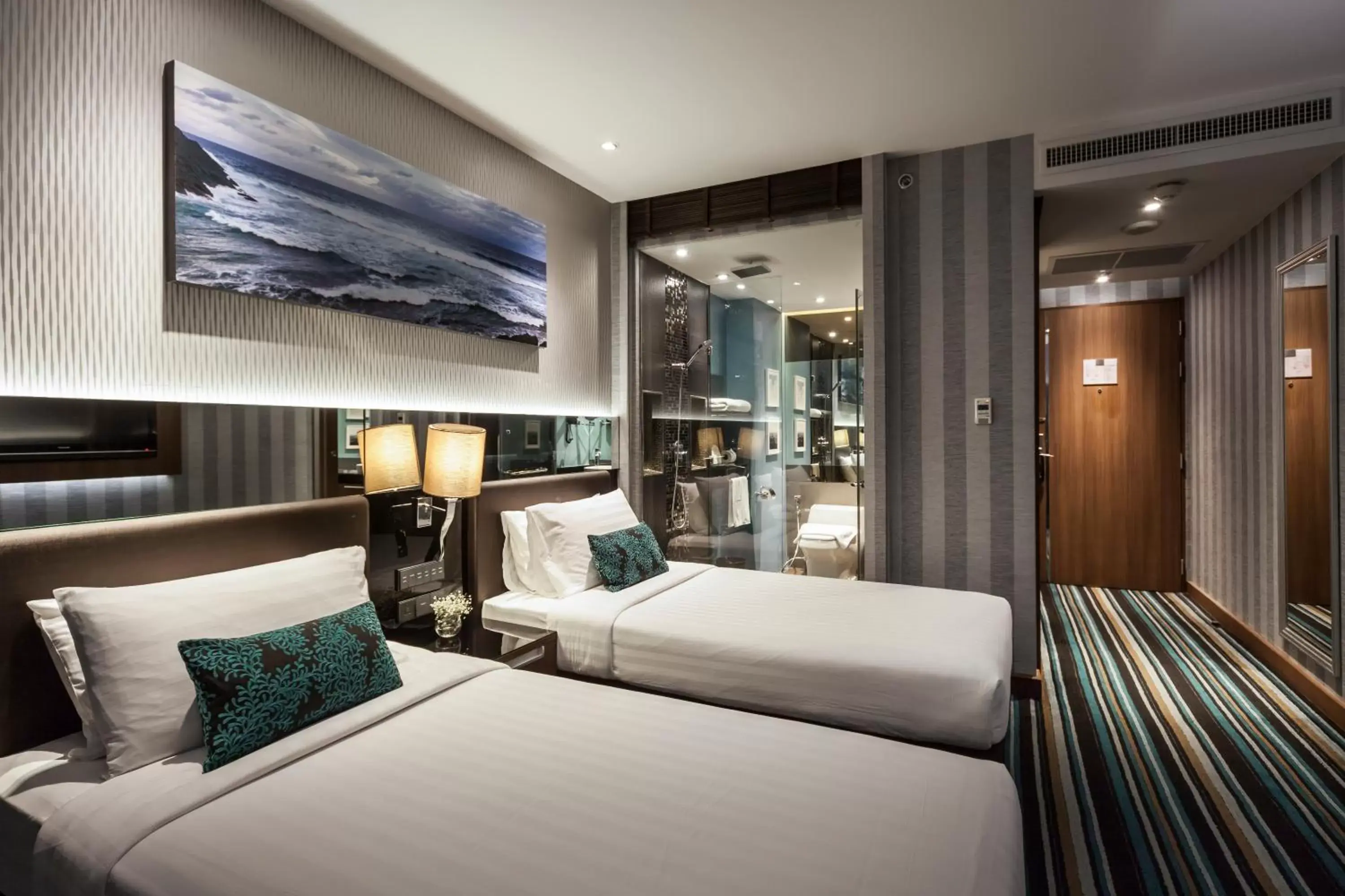 Premier Twin Room with City View in The Continent Boutique Hotel Bangkok Sukhumvit by Compass Hospitality