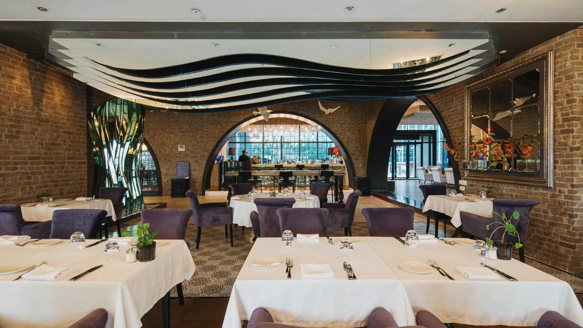 Restaurant/places to eat in Wyndham Ankara