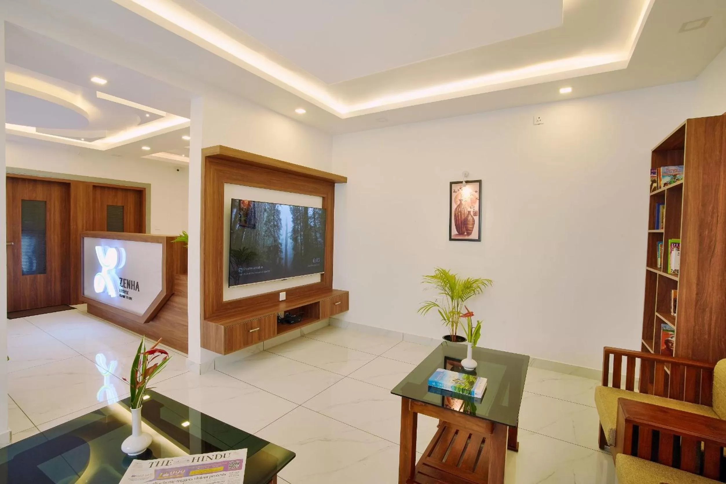 Communal lounge/ TV room in Zenha Resorts