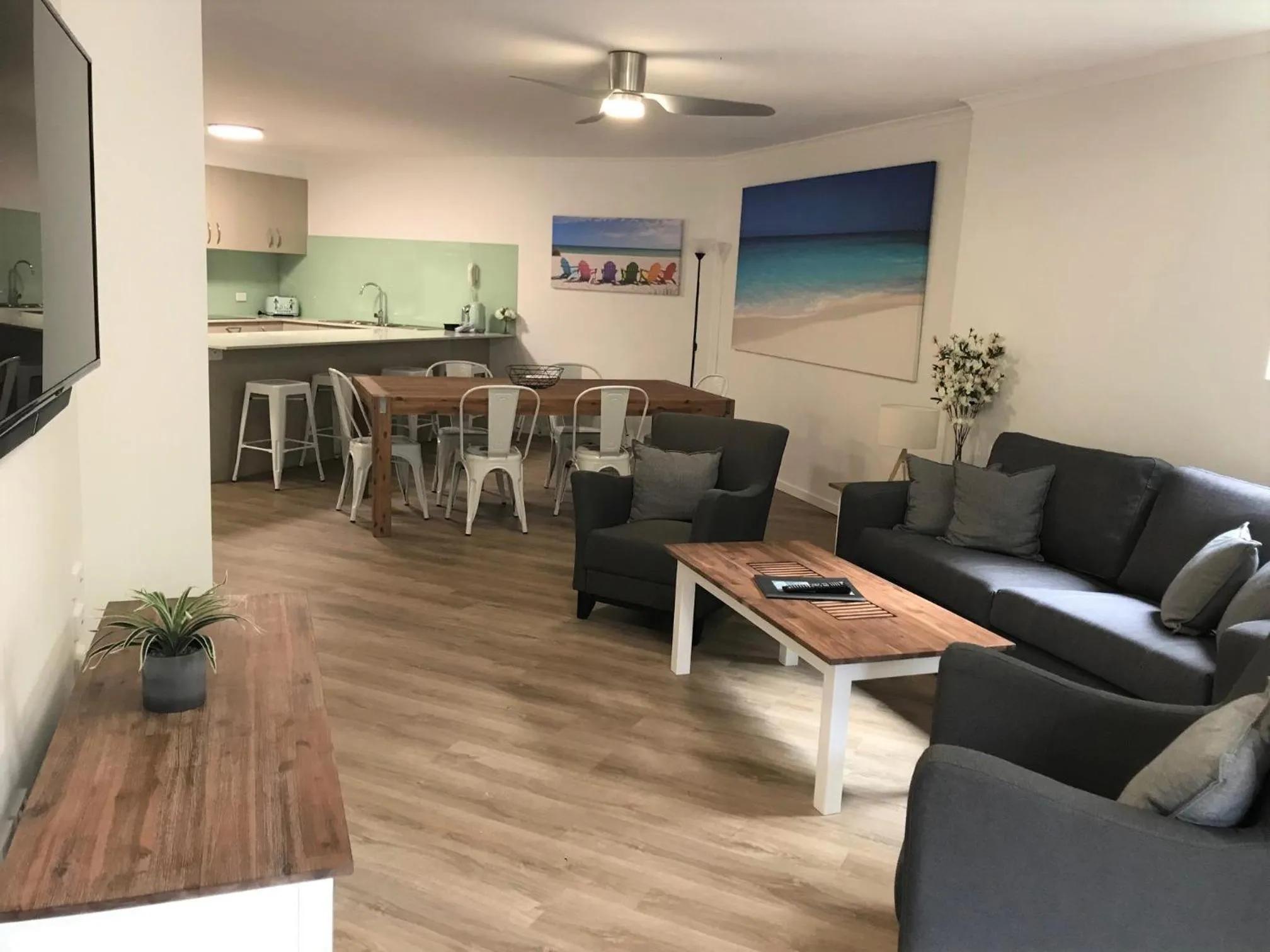 Living room in Sanctuary Beach Resort