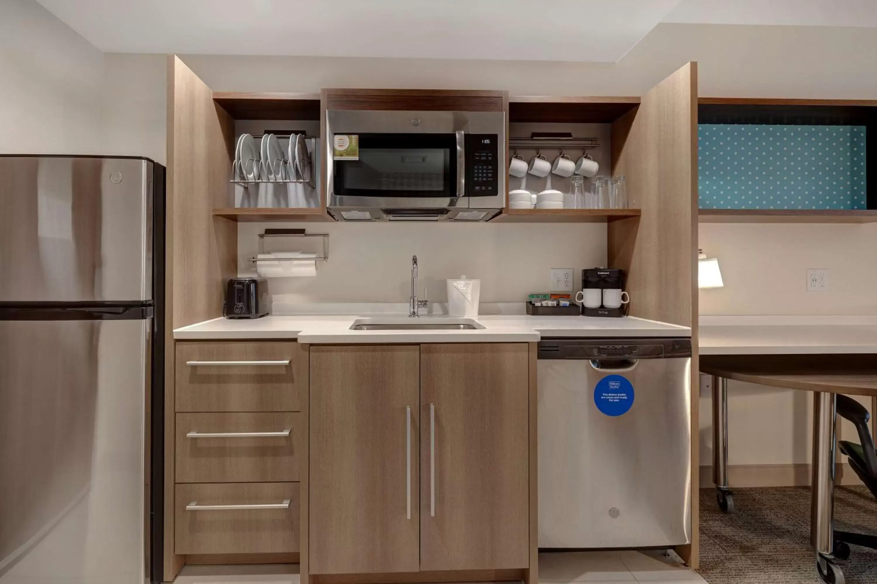 Kitchen or kitchenette, Kitchen/Kitchenette in Home2 Suites By Hilton DeKalb