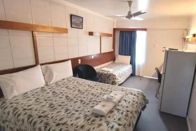 Photo of the whole room, Bed in Innisfail City Motel