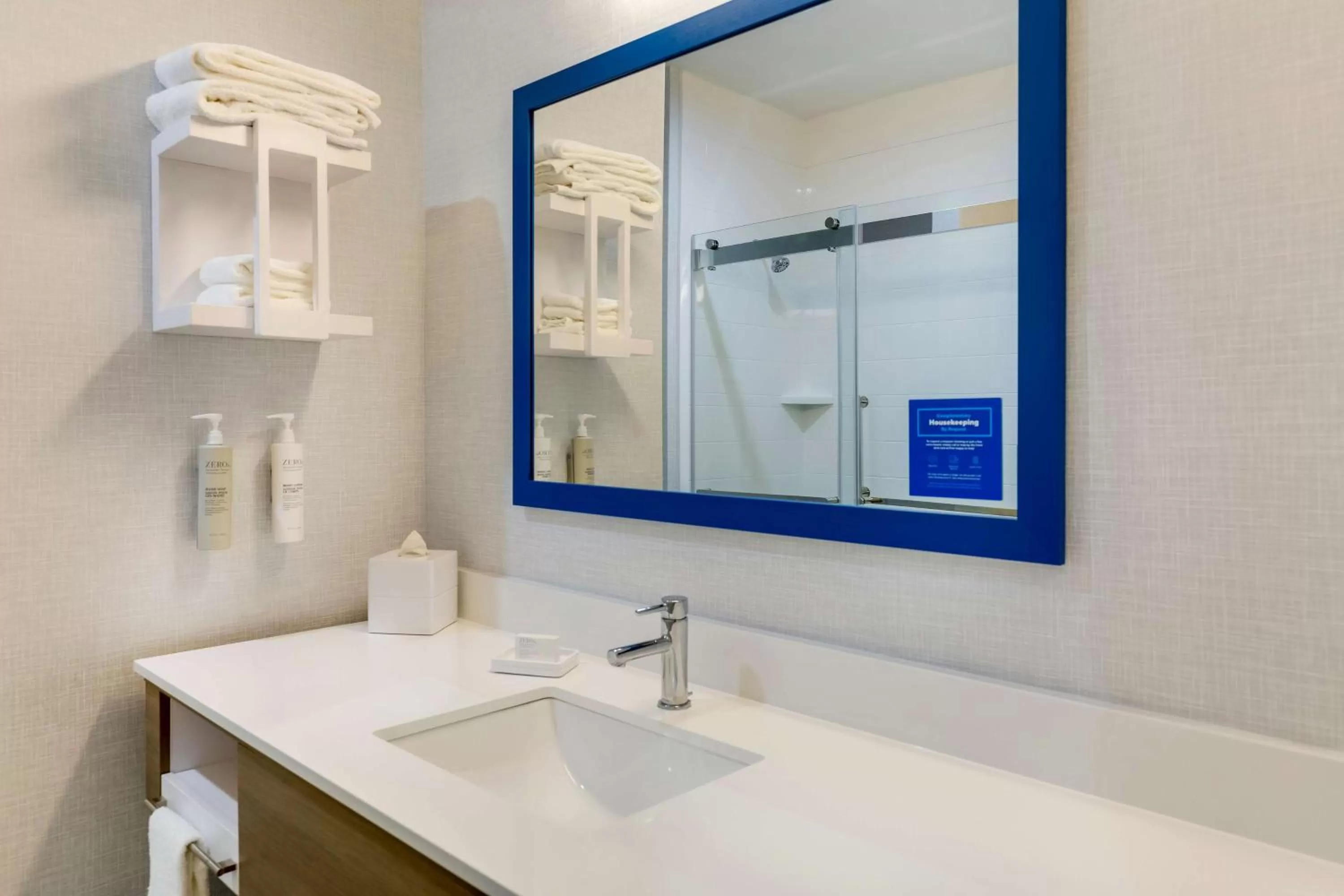 Bathroom in Hampton Inn & Suites Weatherford, Tx