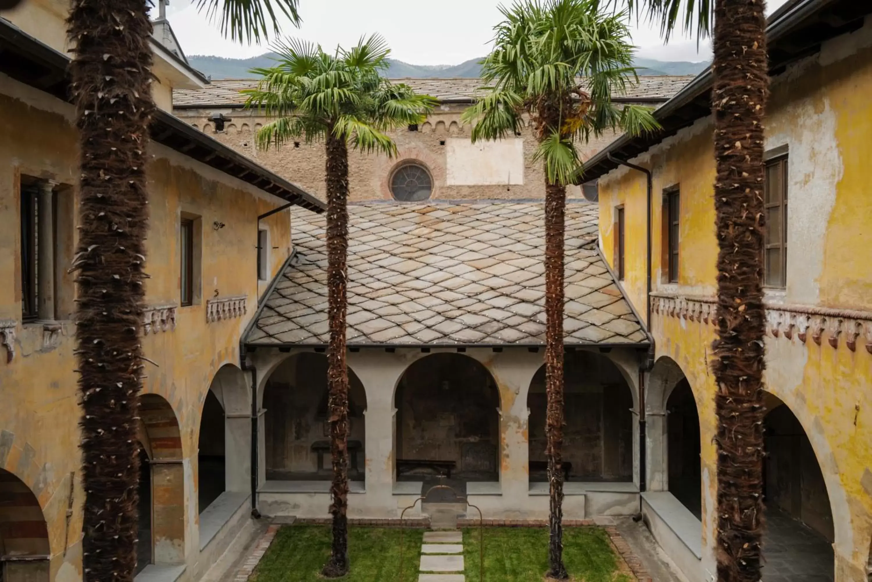 Inner courtyard view in Convento Boutique Hotel