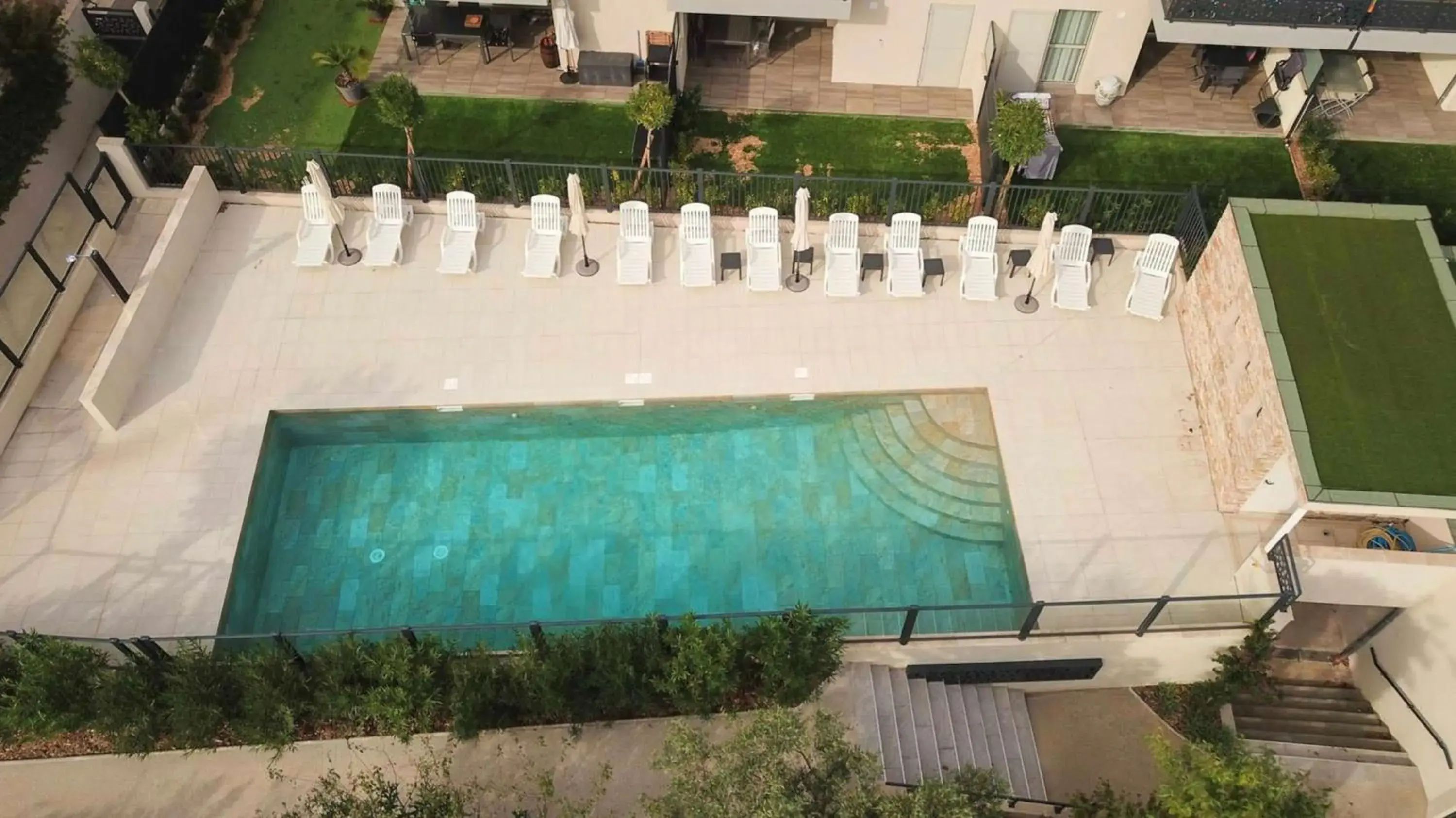 On site, Pool View in Best Western Plus Soleil et Jardin