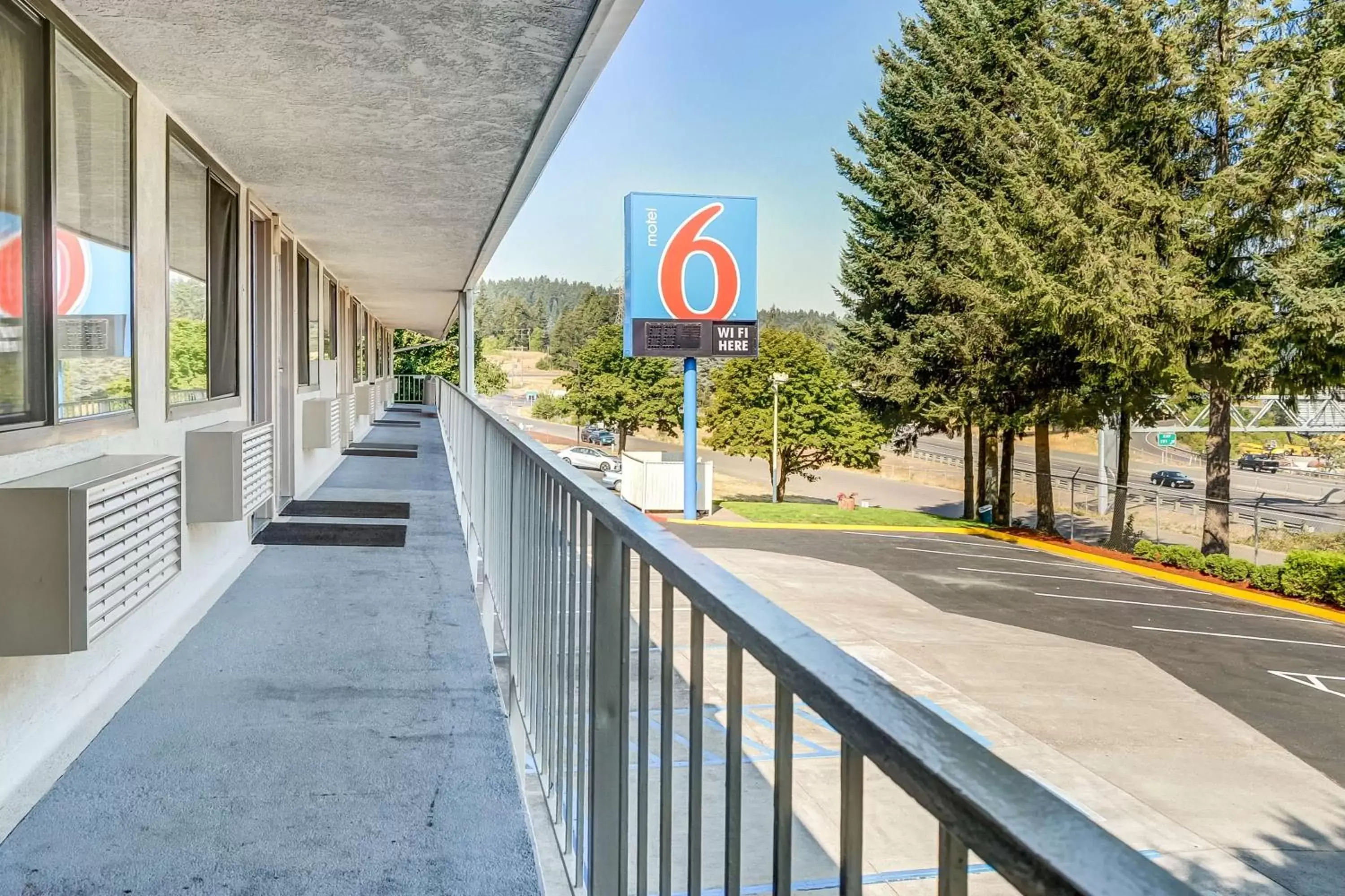 Property building in Motel 6-Eugene, OR - South Springfield