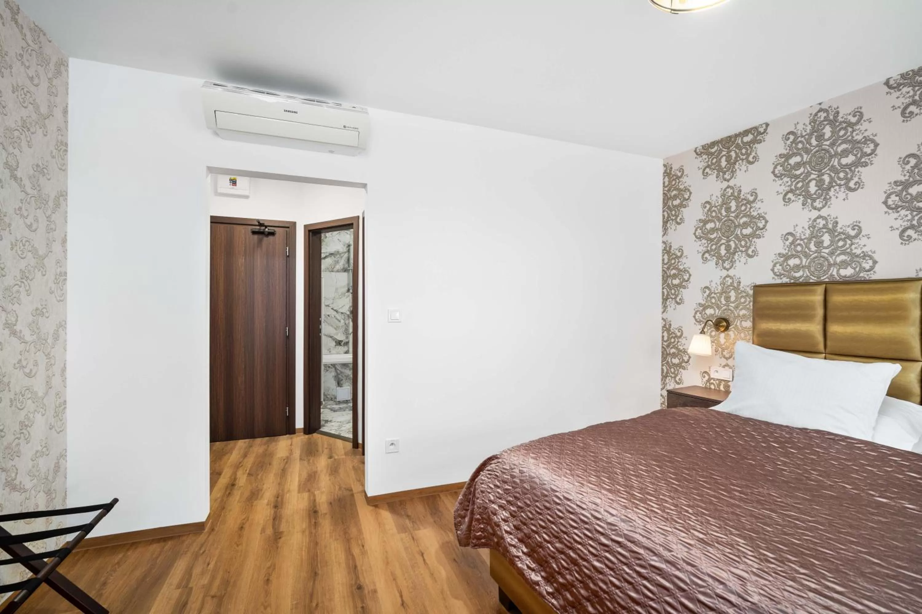 Bed in Hotel MAXPLAZA