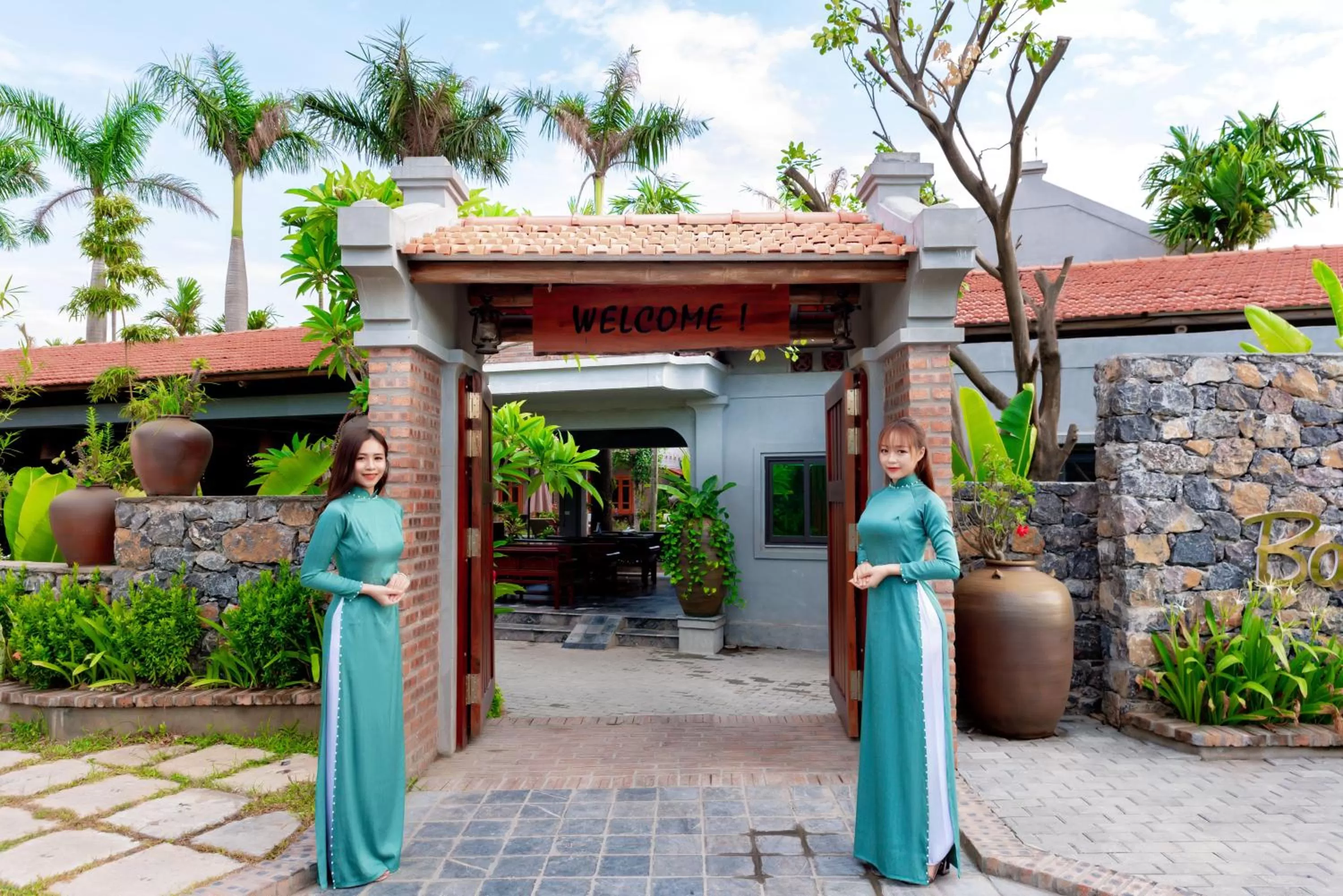 Facade/entrance in Tam Coc Banana Bungalow